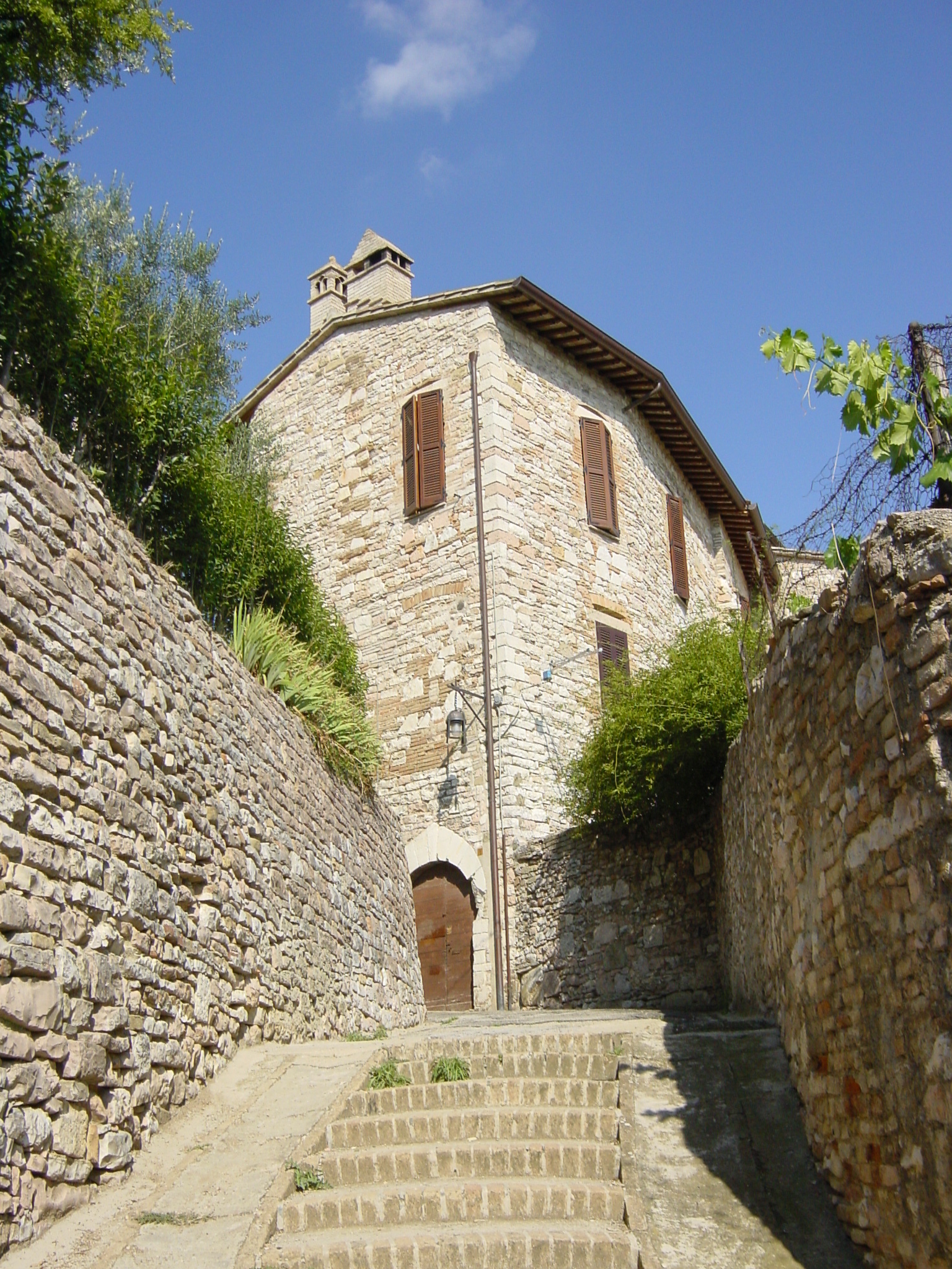 Picture Italy Assisi 2002-07 10 - History Assisi