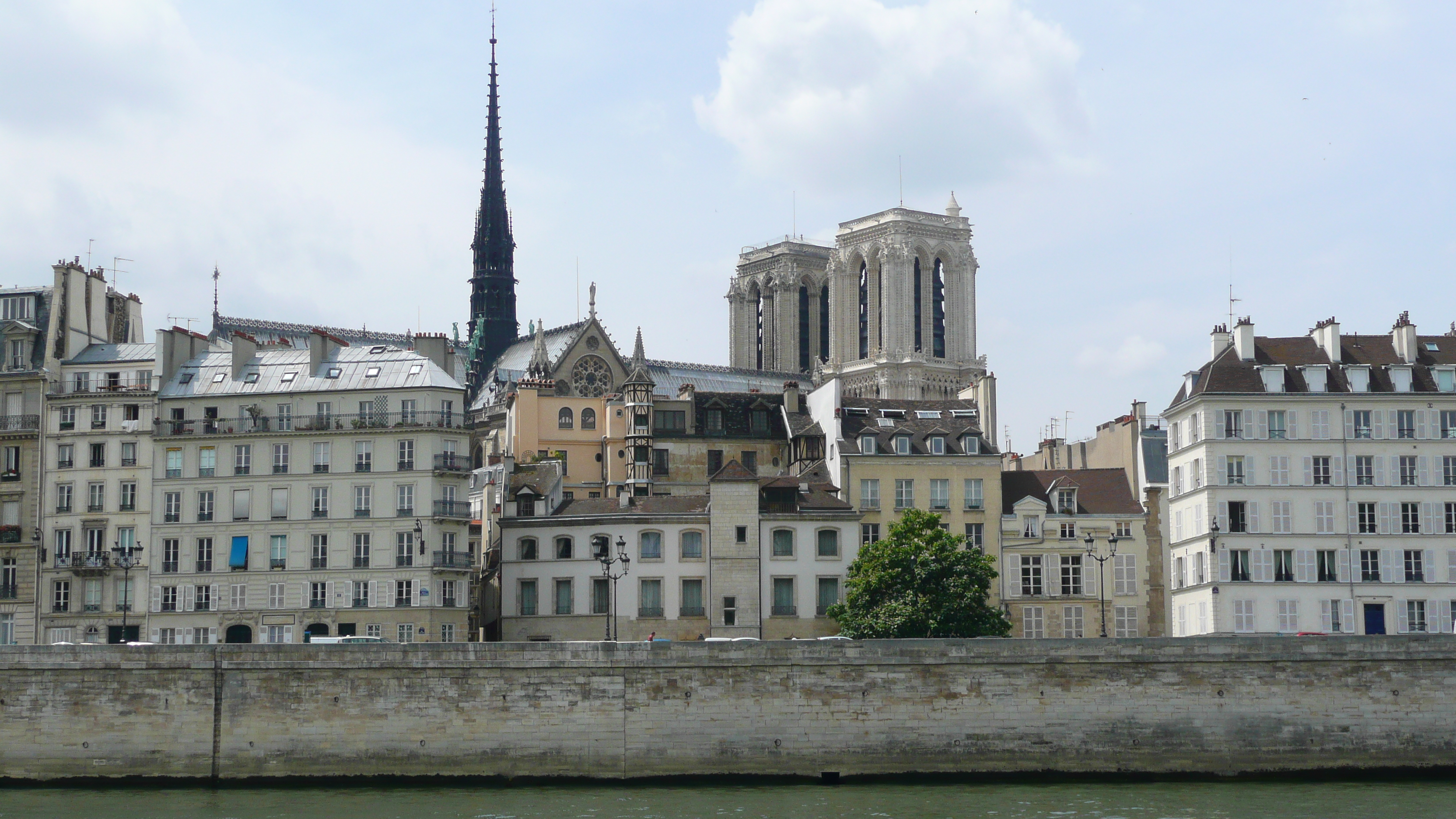 Picture France Paris Seine river 2007-06 84 - History Seine river