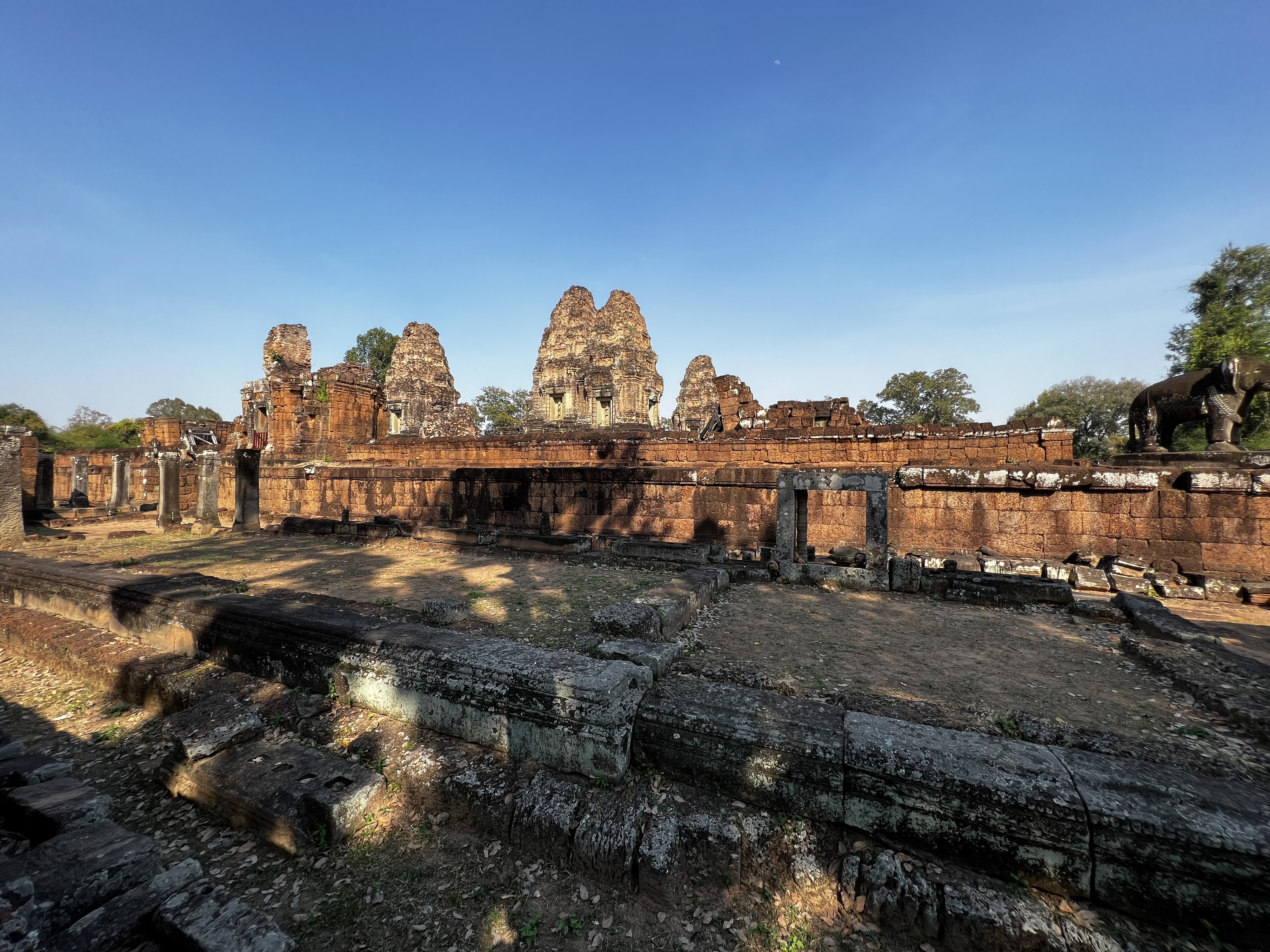 Picture Cambodia Siem Reap Eastern Mebon 2023-01 13 - Center Eastern Mebon