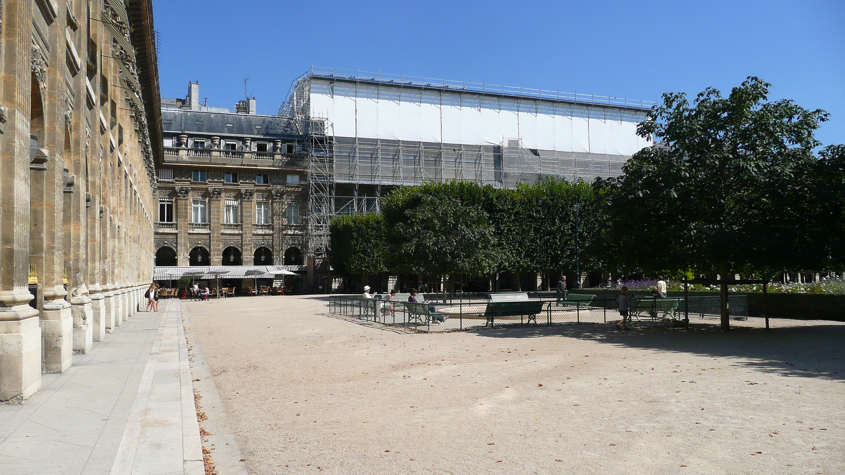 Picture France Paris Palais Royal 2007-08 0 - Recreation Palais Royal