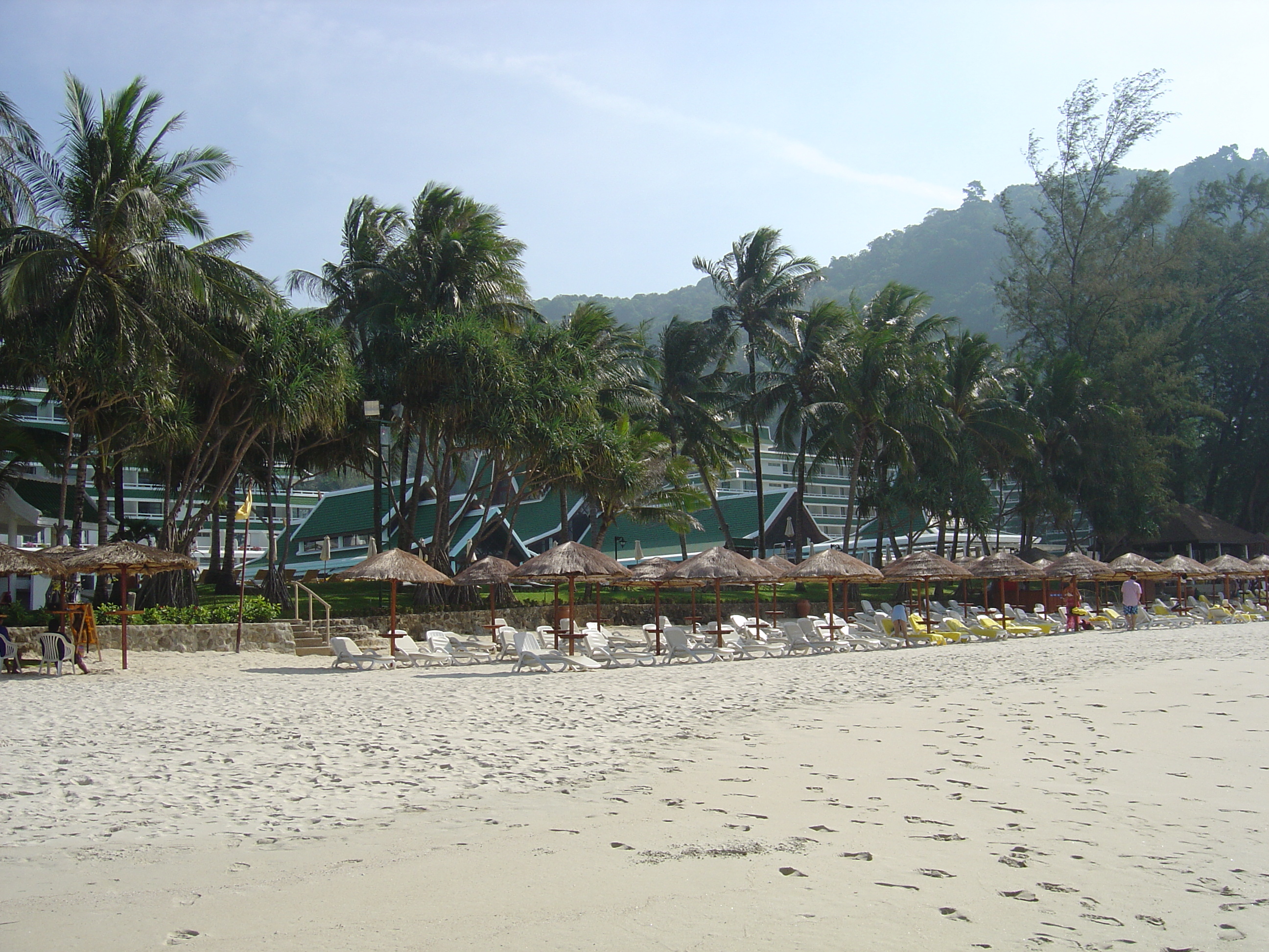 Picture Thailand Phuket Meridien Phuket Beach Hotel 2005-12 30 - Around Meridien Phuket Beach Hotel