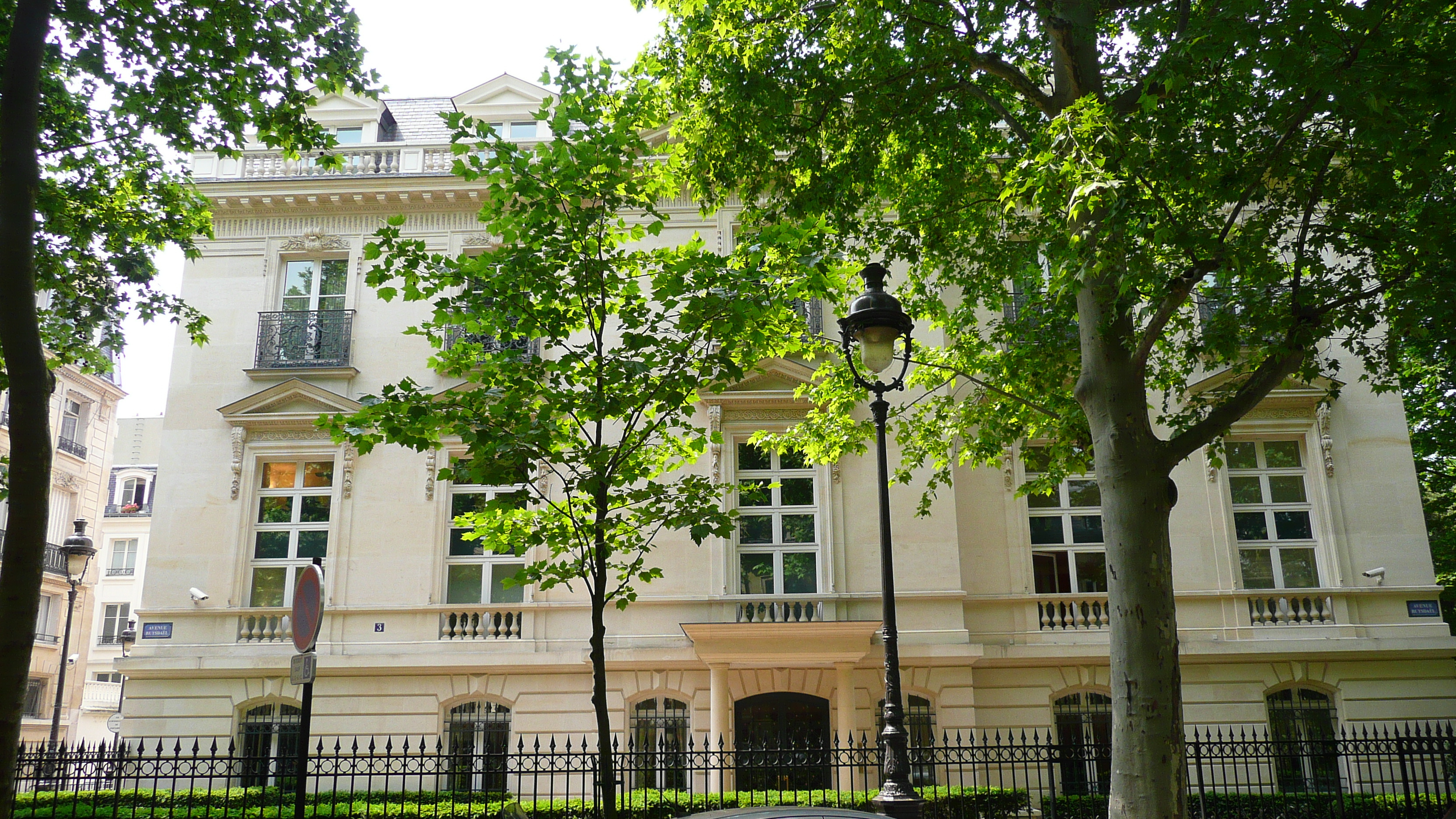 Picture France Paris Monceau Garden 2007-06 1 - Tours Monceau Garden