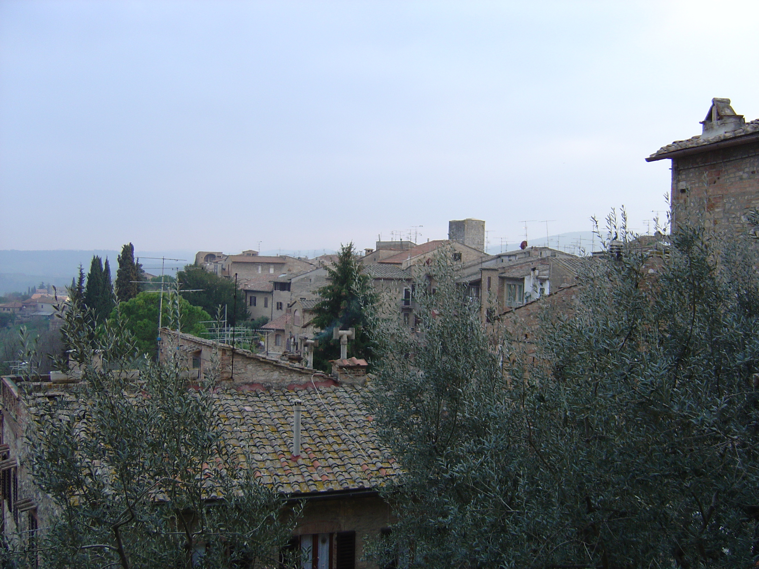 Picture Italy San Gimignano 2004-03 26 - Tours San Gimignano