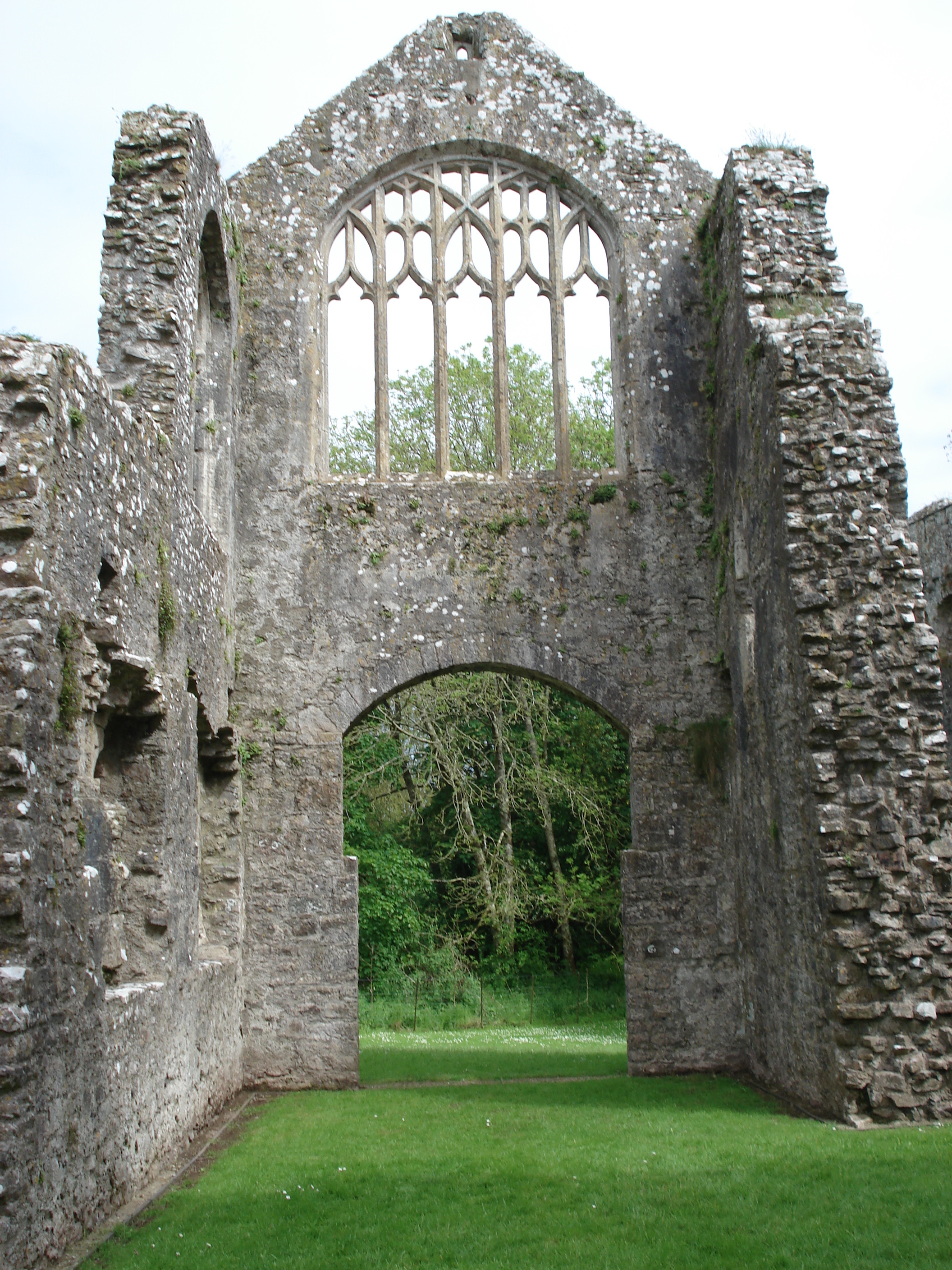 Picture United Kingdom Pembrokeshire Lamphey 2006-05 4 - History Lamphey