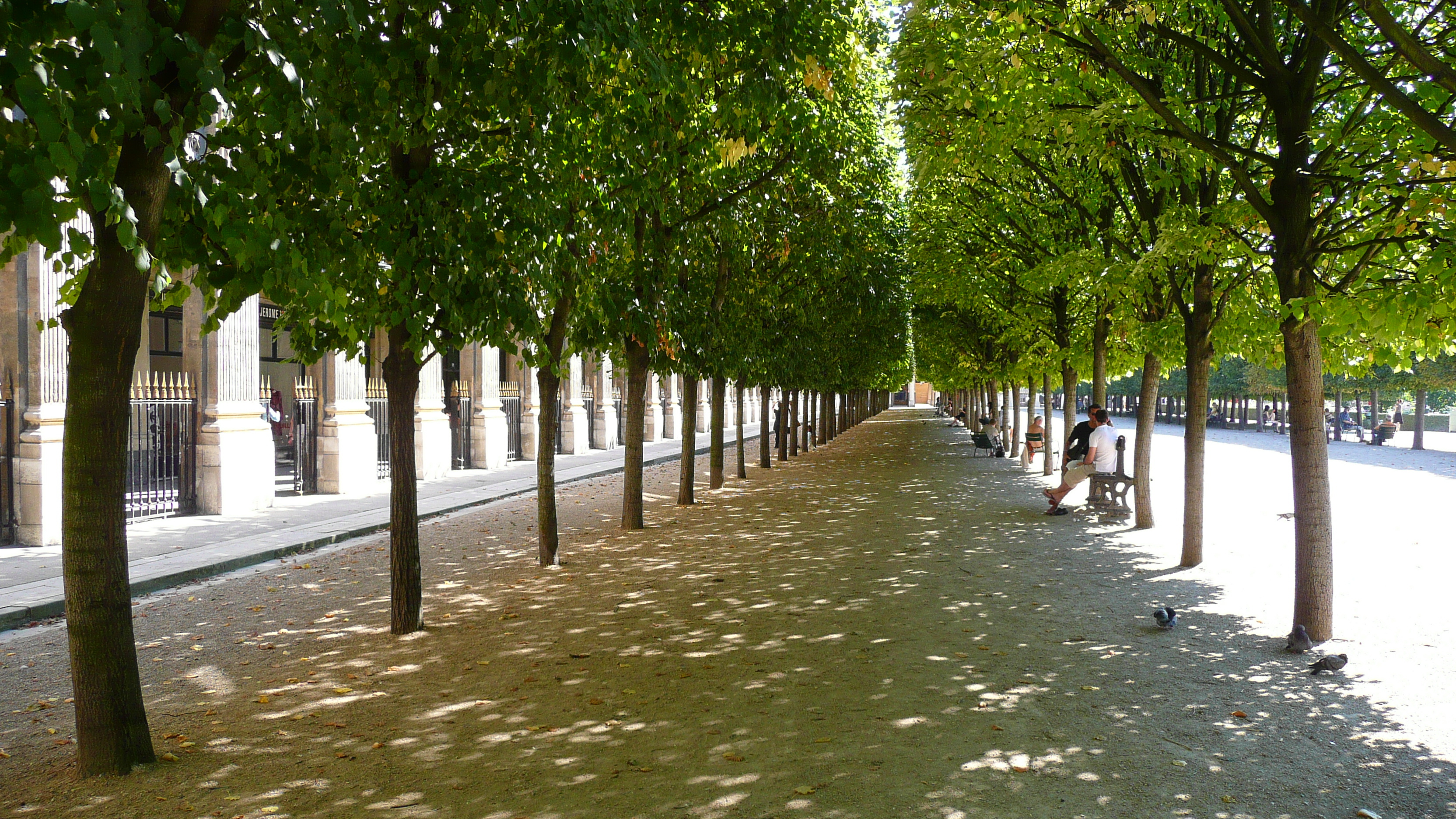 Picture France Paris Palais Royal 2007-08 16 - Around Palais Royal