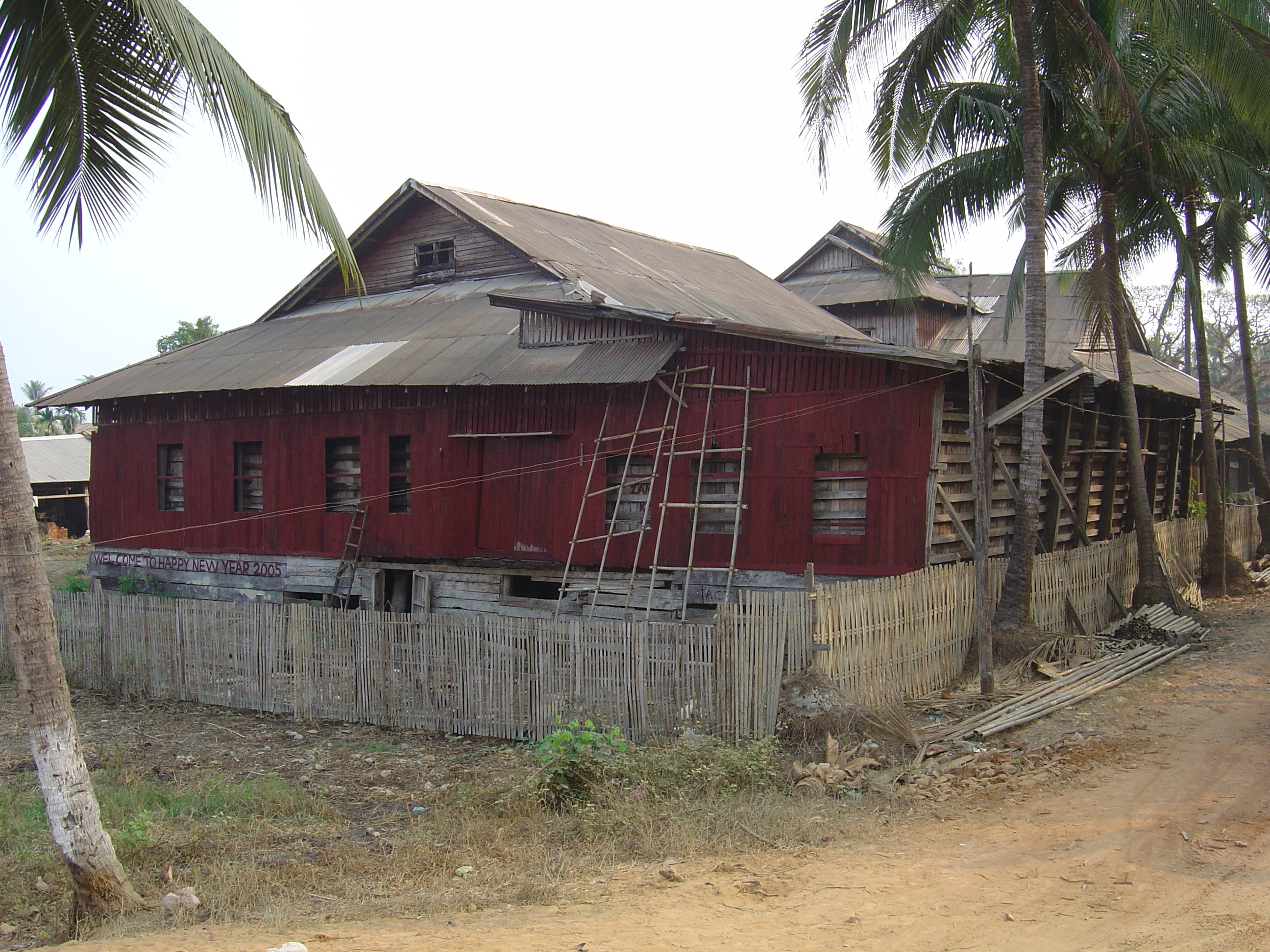 Picture Myanmar Dawei (TAVOY) 2005-01 133 - Discovery Dawei (TAVOY)