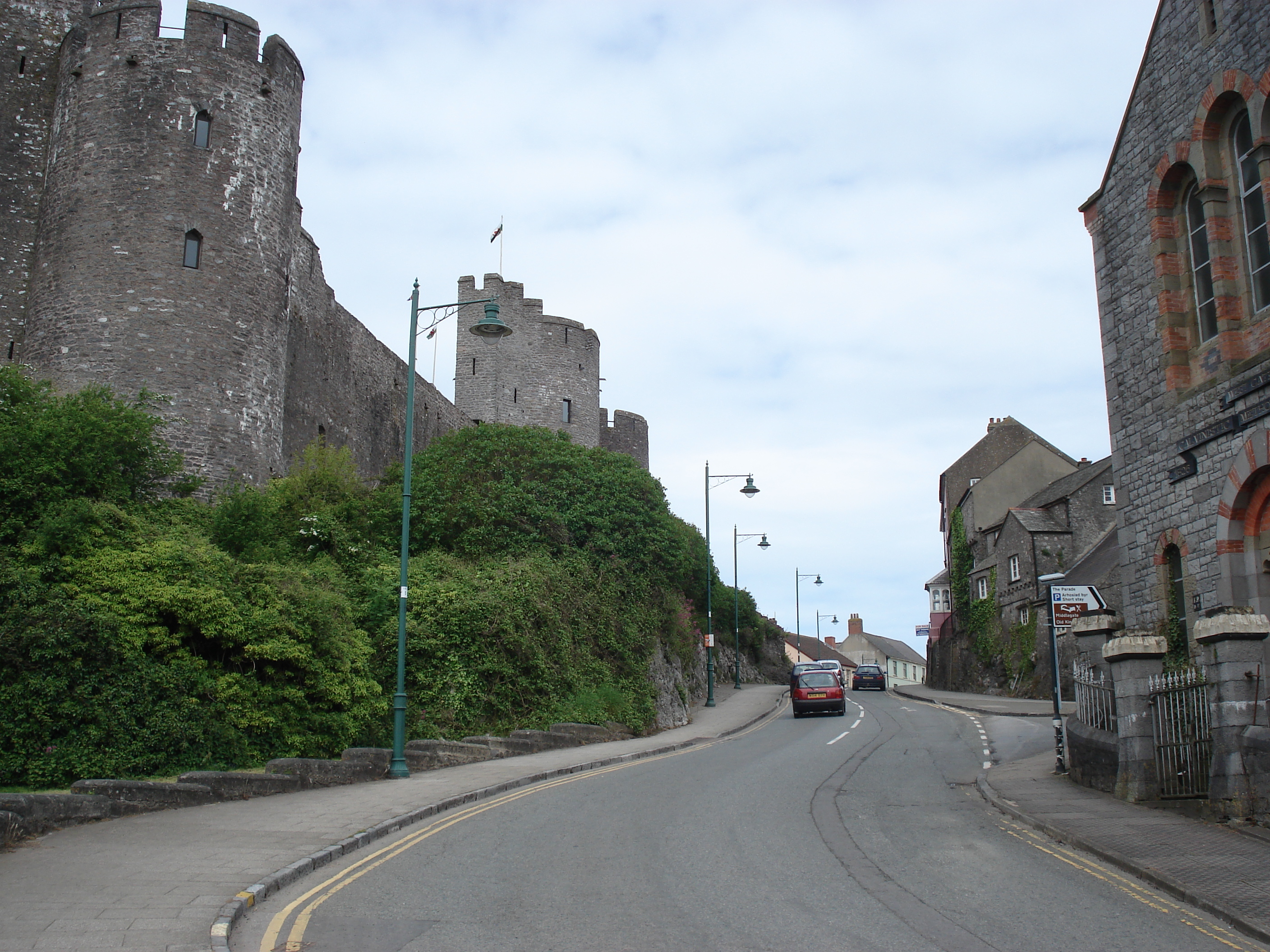 Picture United Kingdom Pembrokeshire Pembroke Castle 2006-05 11 - Recreation Castle