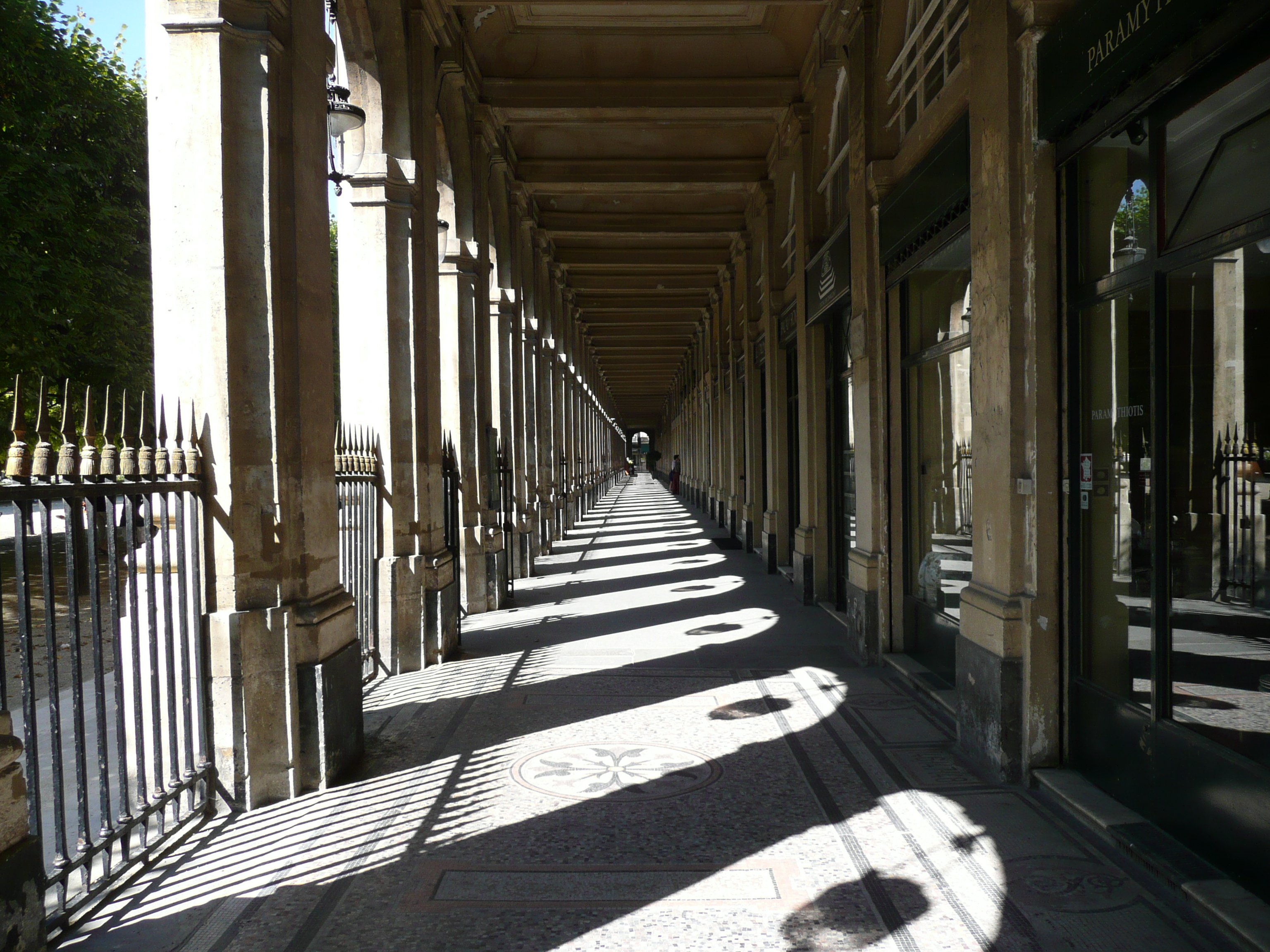 Picture France Paris Palais Royal 2007-08 145 - History Palais Royal