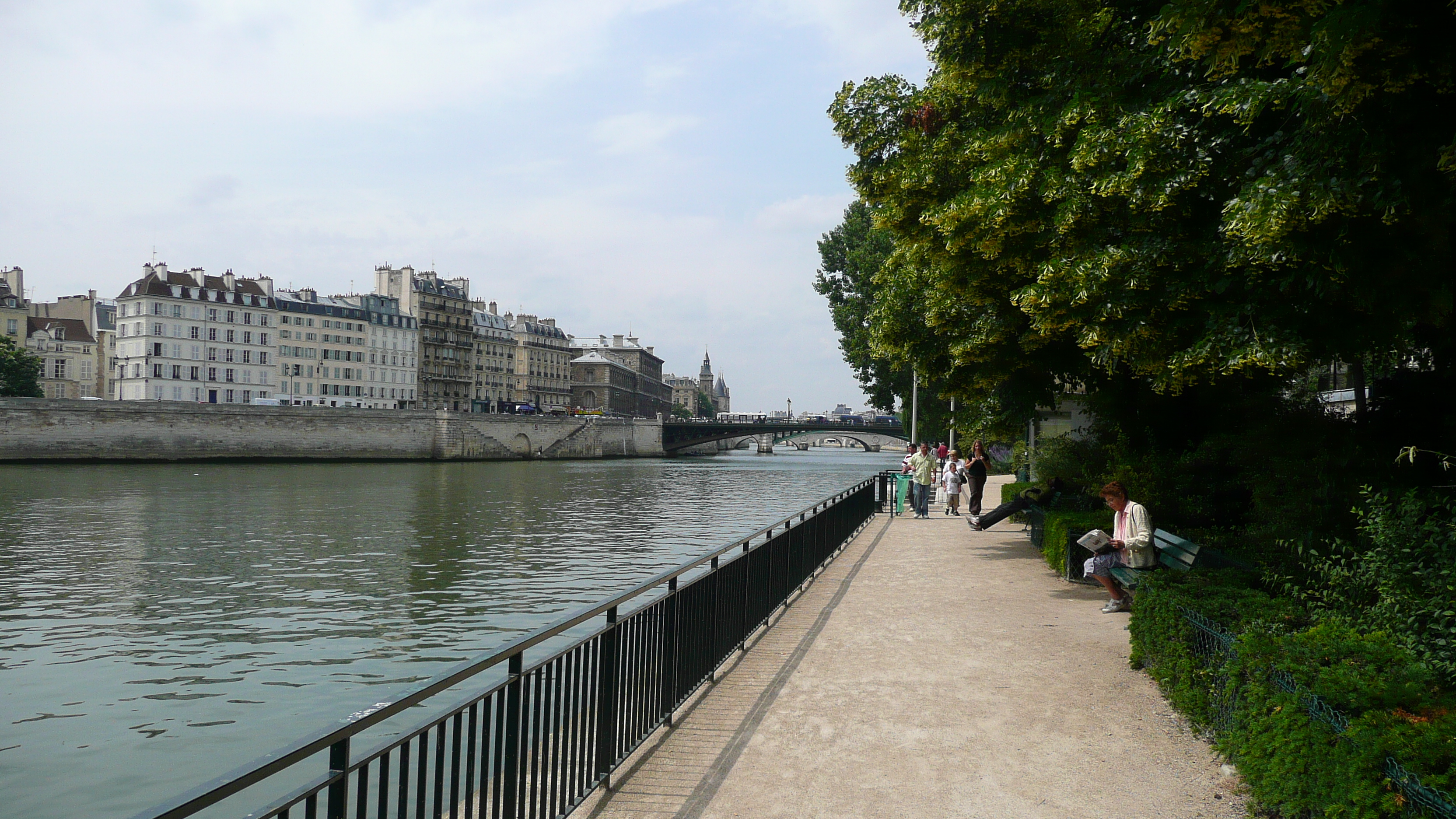 Picture France Paris Seine river 2007-06 191 - Journey Seine river