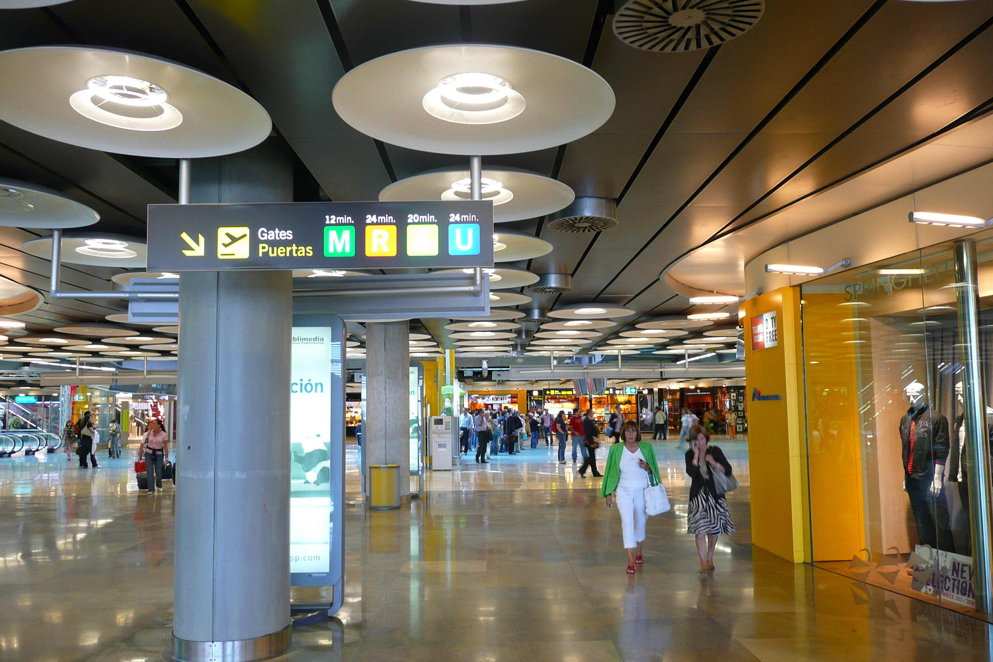 Picture Spain Madrid Barajas Airport 2007-09 32 - Recreation Barajas Airport