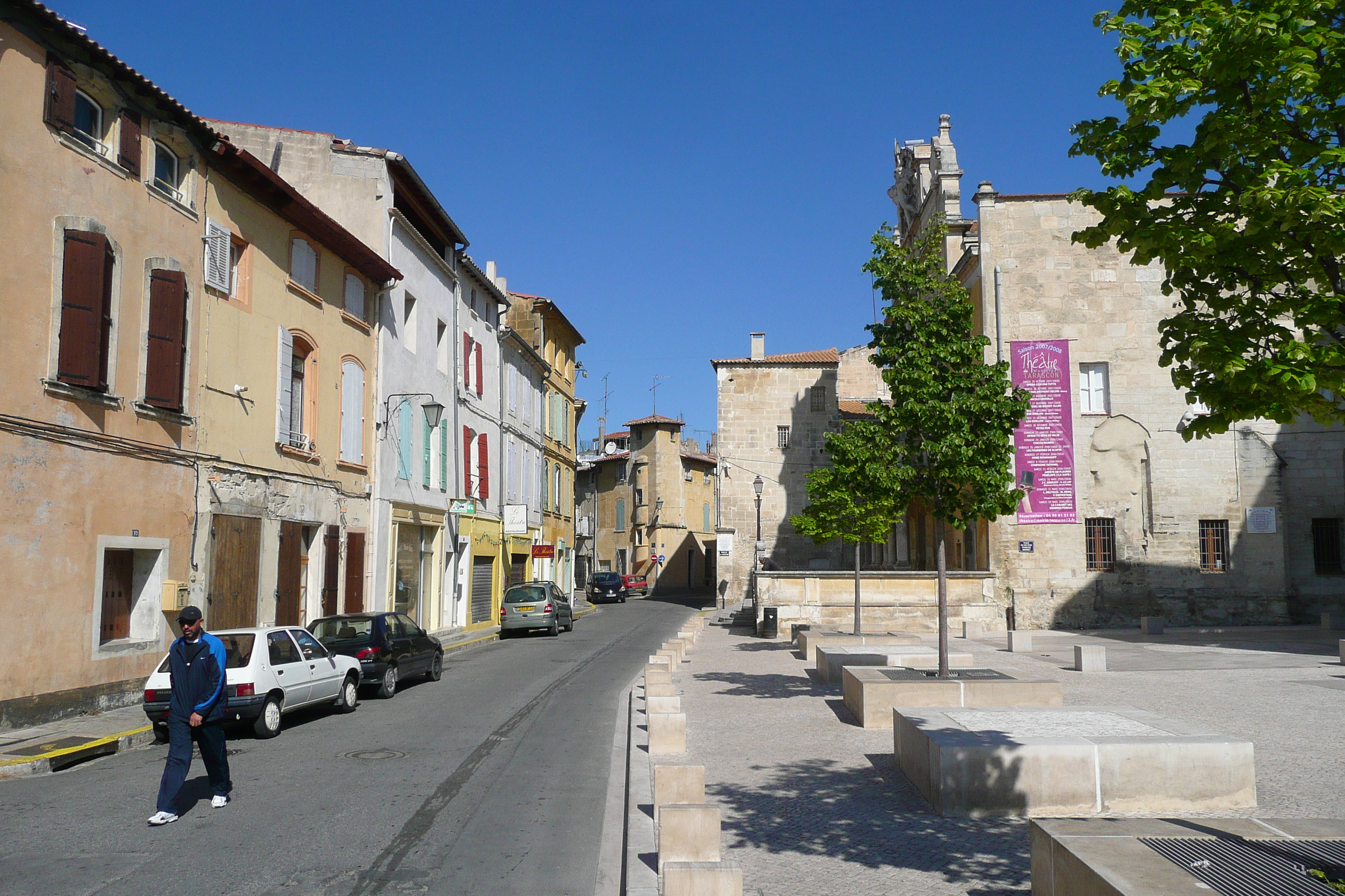 Picture France Tarascon 2008-04 49 - Around Tarascon