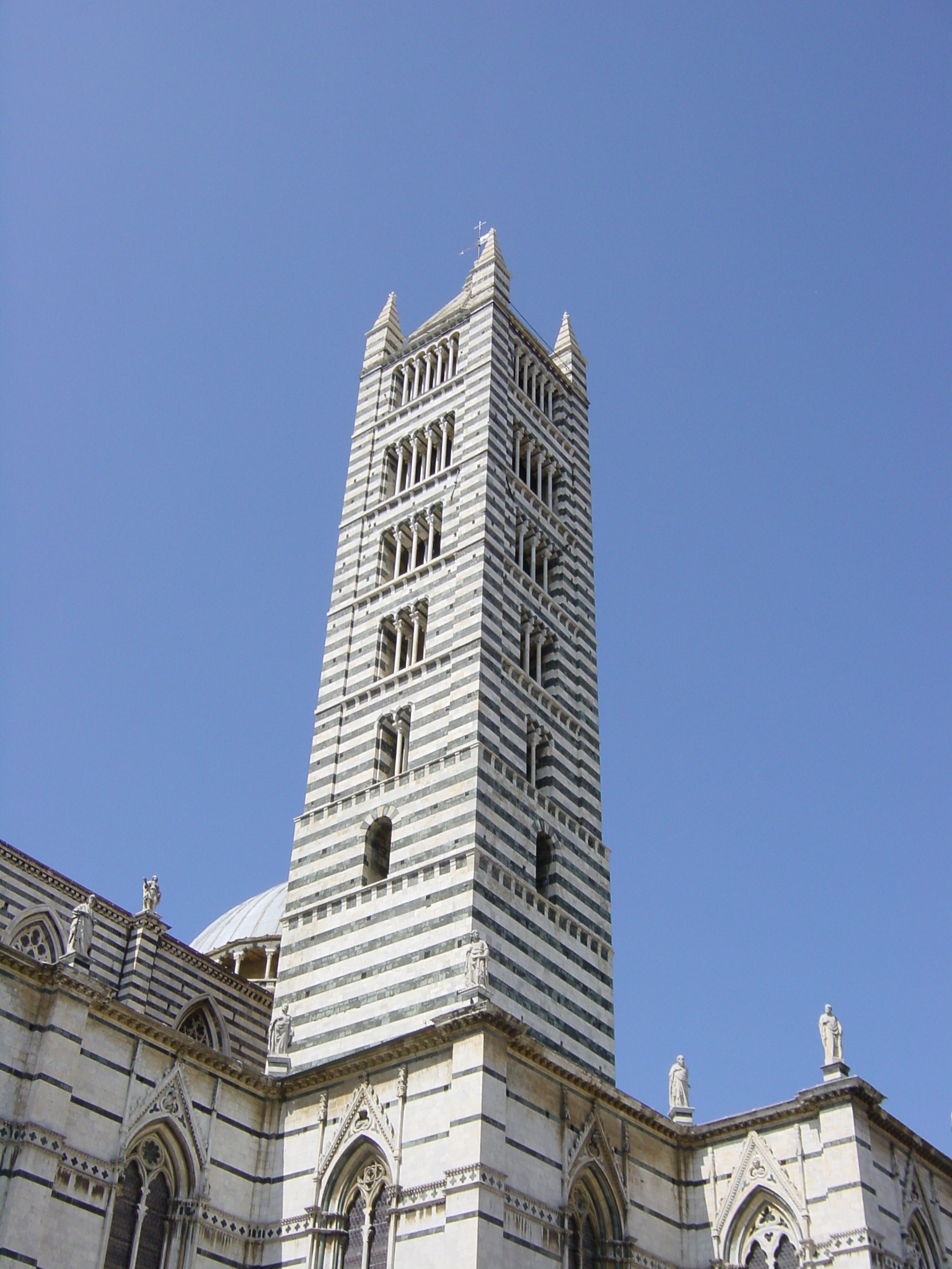 Picture Italy Siena 2002-04 35 - Recreation Siena