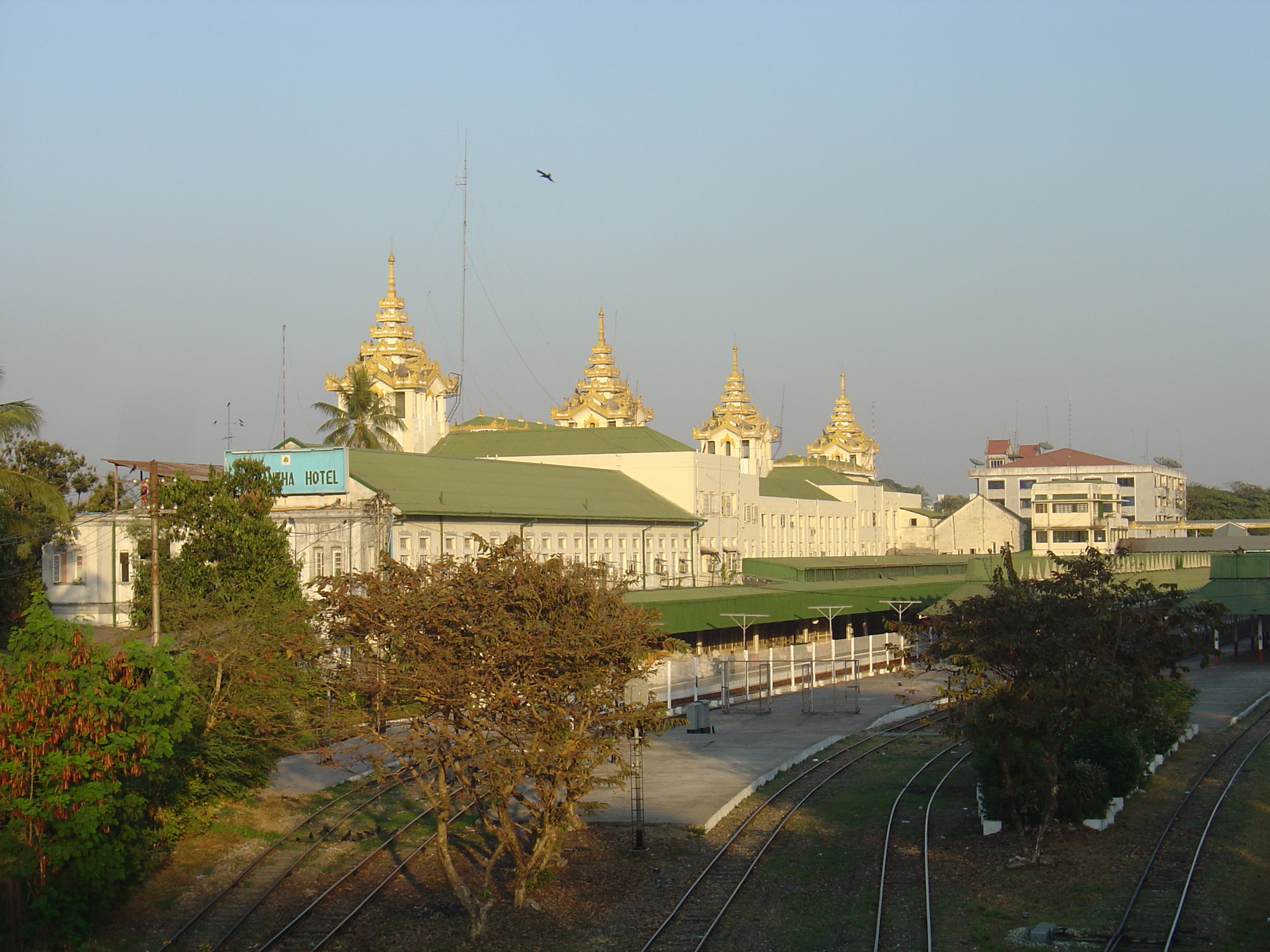 Picture Myanmar Yangon 2005-01 43 - Center Yangon