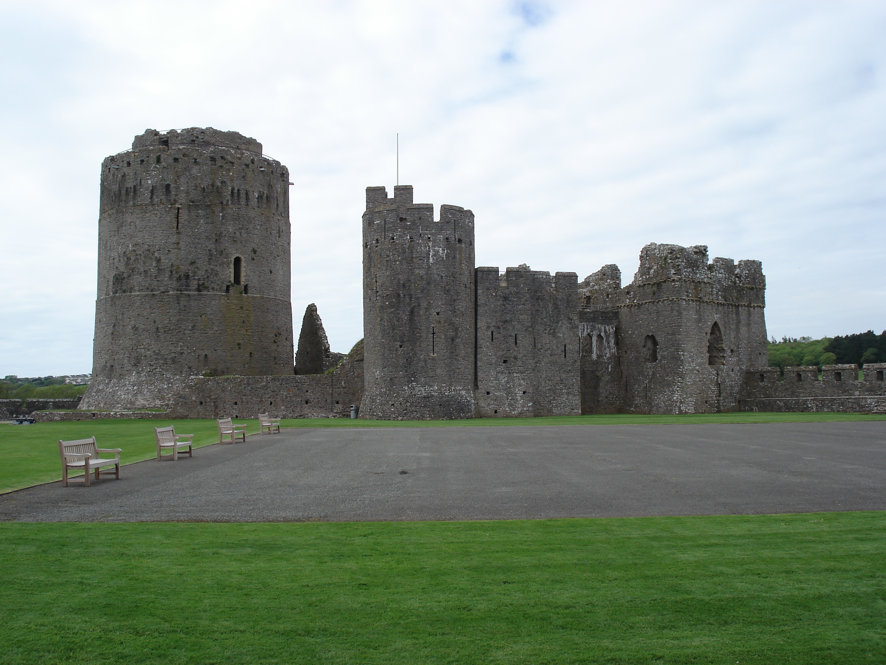 Picture United Kingdom Pembrokeshire Pembroke Castle 2006-05 12 - Tours Castle