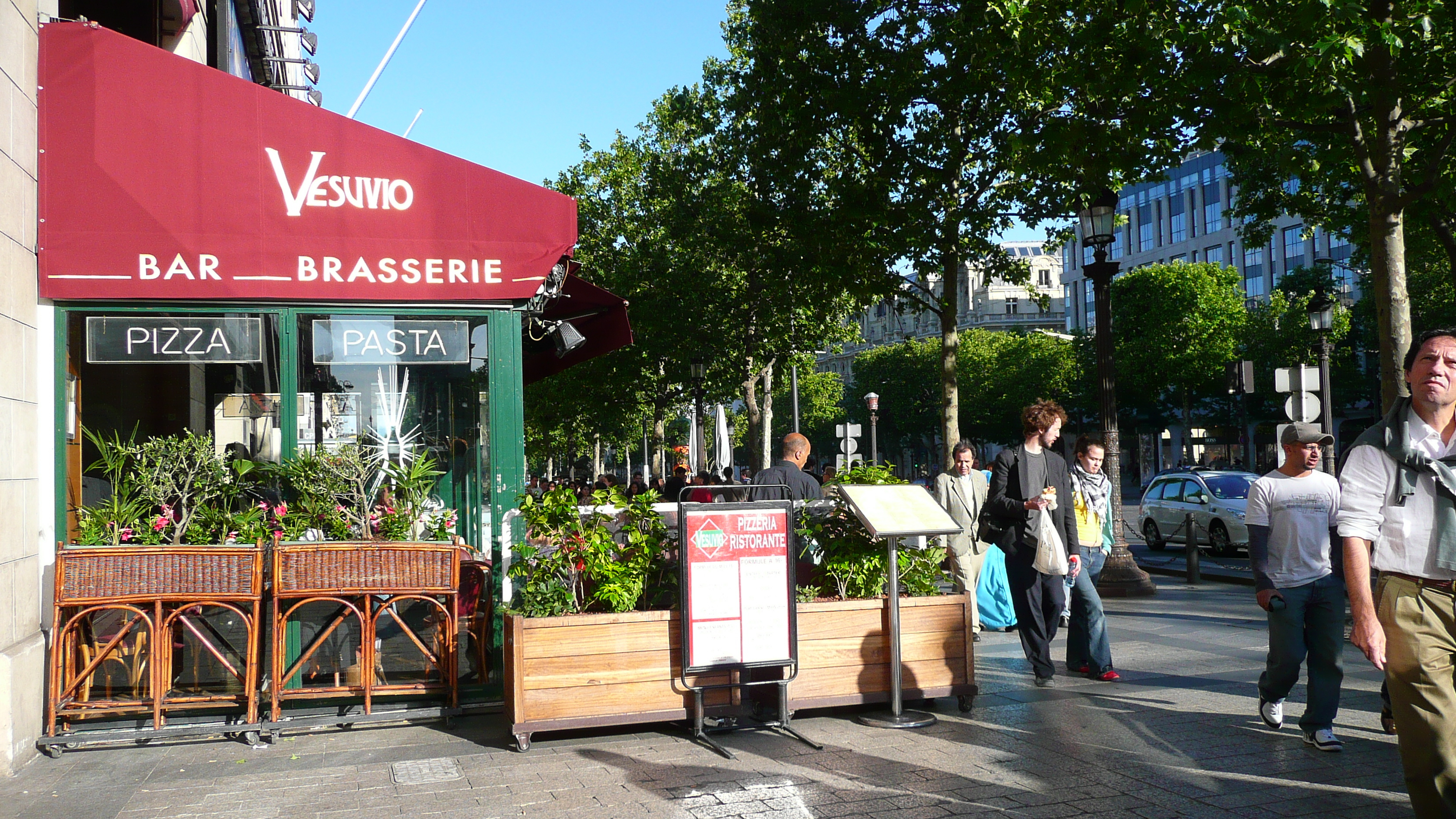 Picture France Paris Champs Elysees 2007-04 18 - Tour Champs Elysees