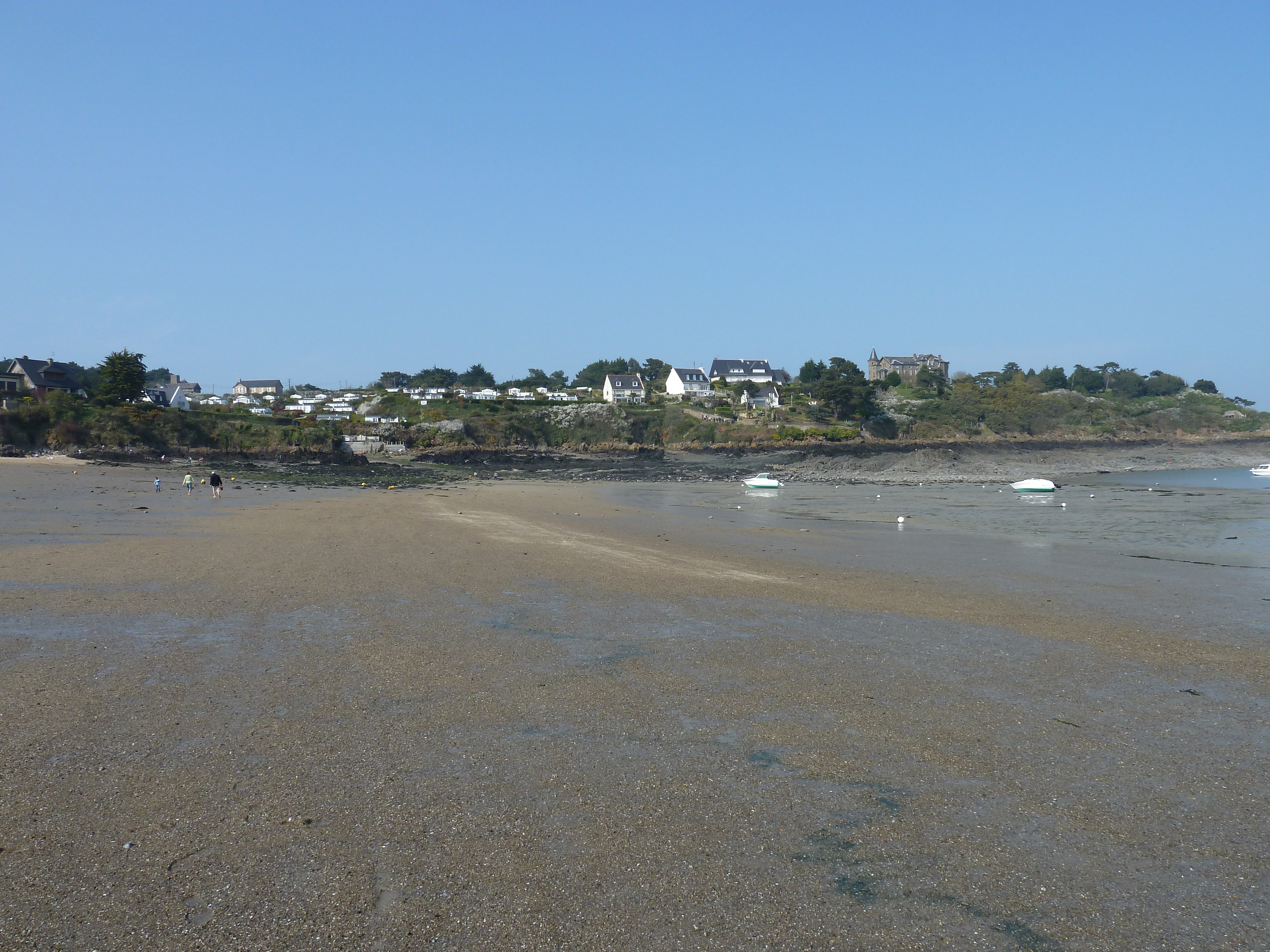 Picture France Cancale 2010-04 24 - History Cancale