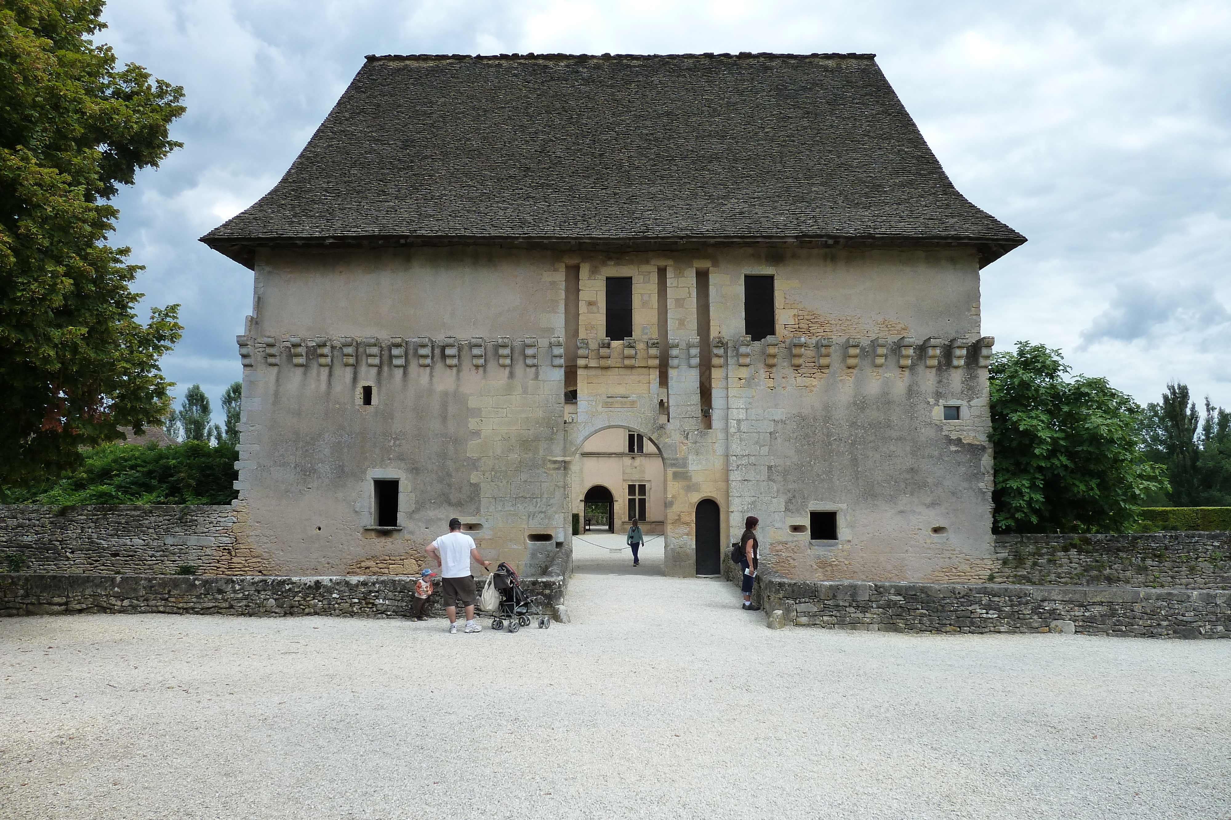 Picture France Losse castle 2010-08 3 - Recreation Losse castle