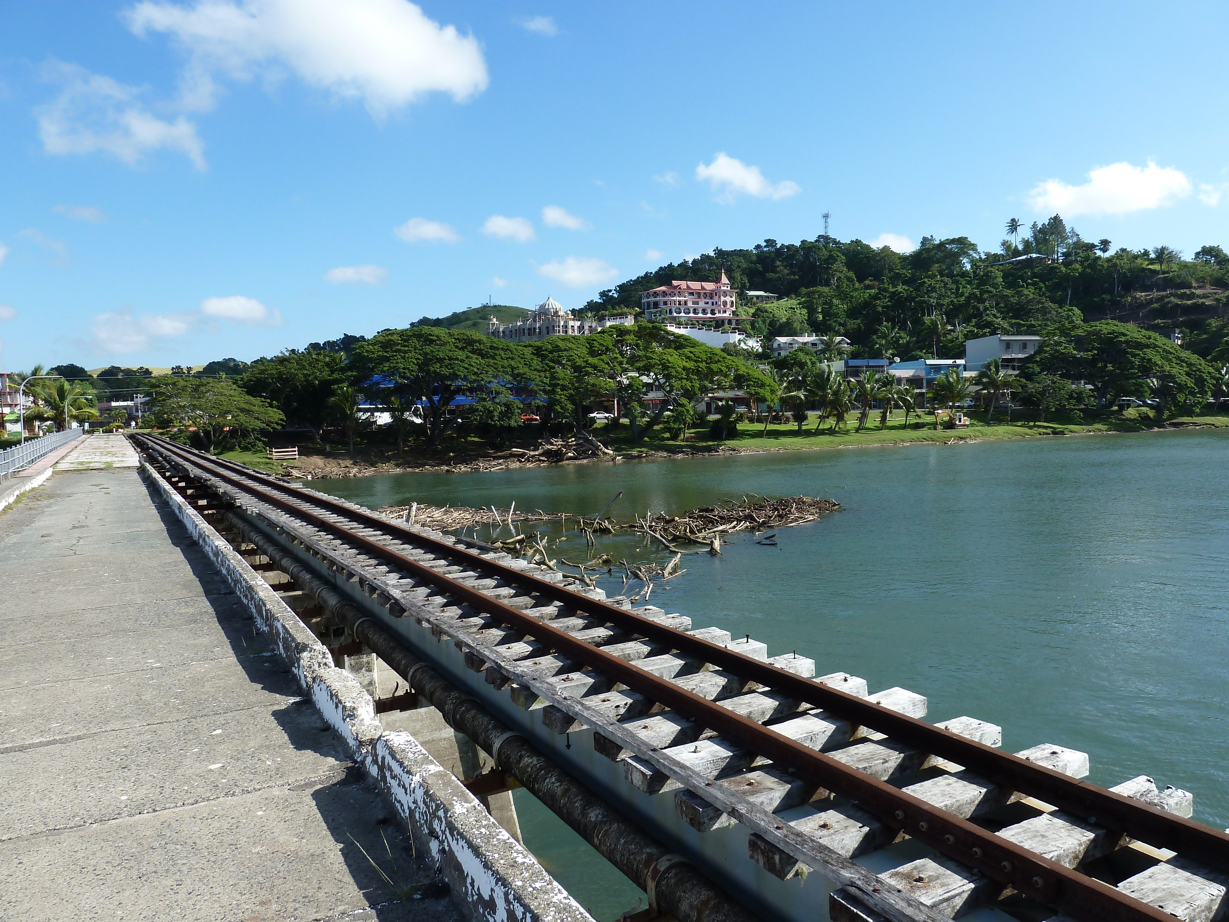 Picture Fiji Sigatoka 2010-05 23 - Discovery Sigatoka