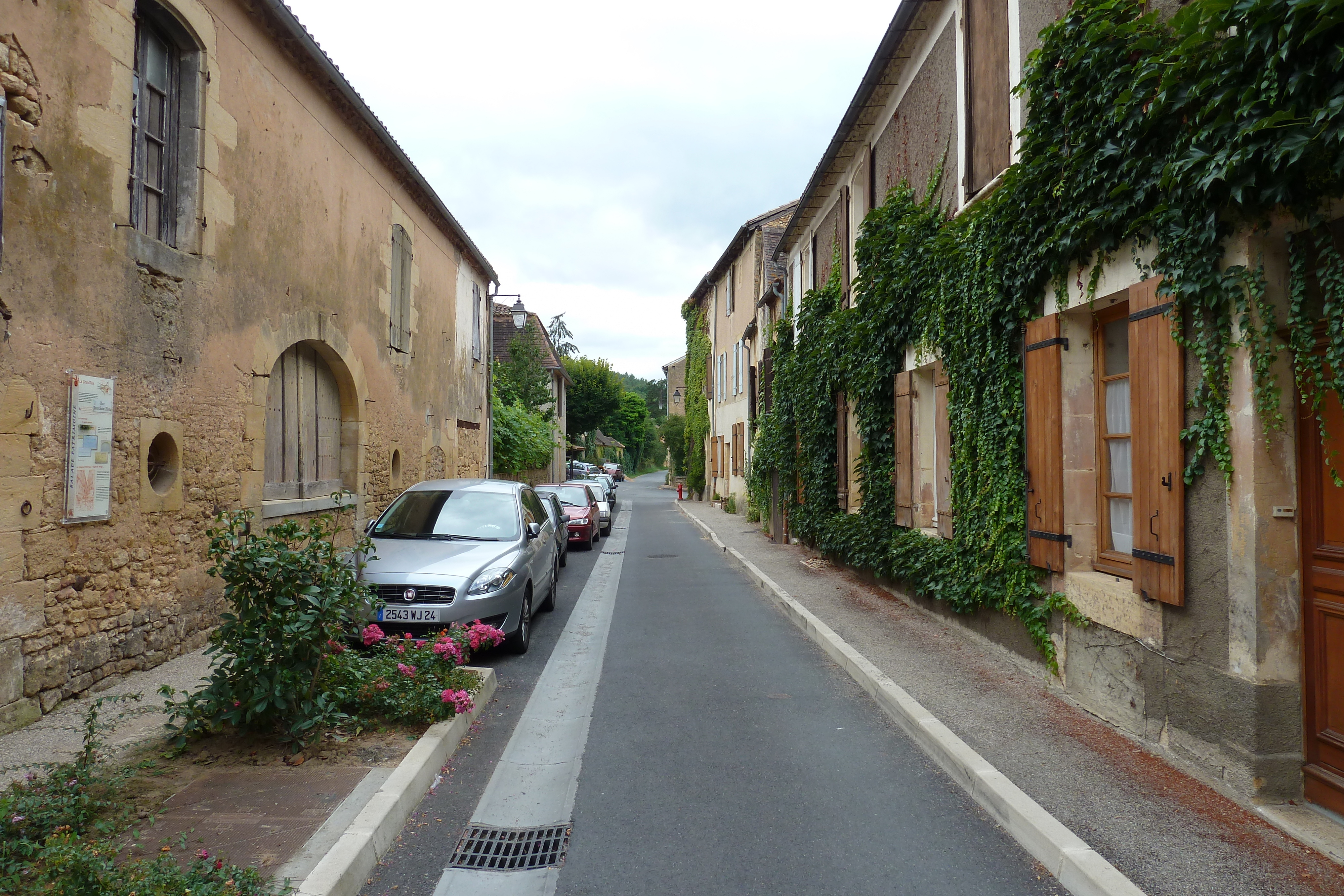 Picture France Cadouin 2010-08 10 - History Cadouin