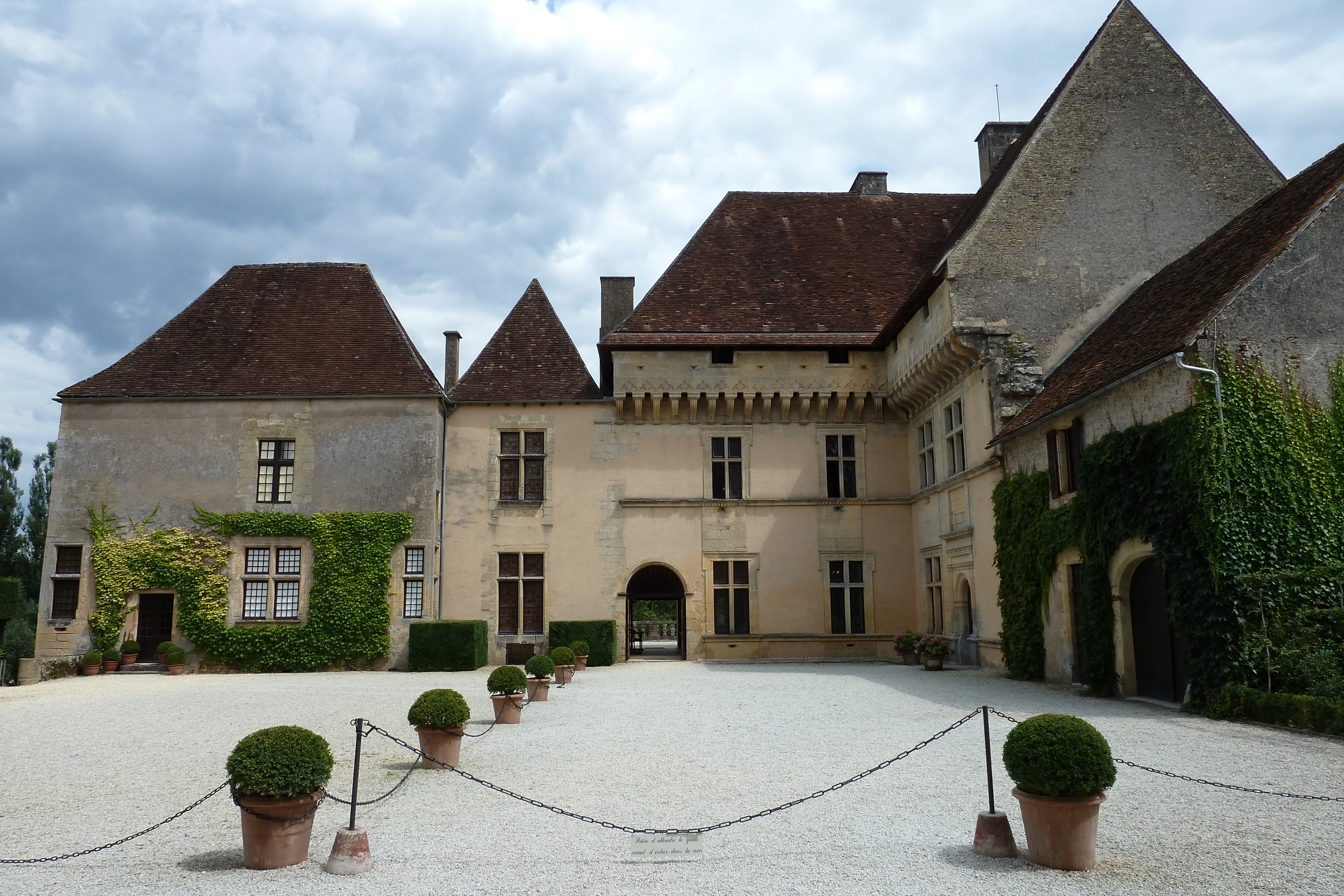 Picture France Losse castle 2010-08 7 - Journey Losse castle