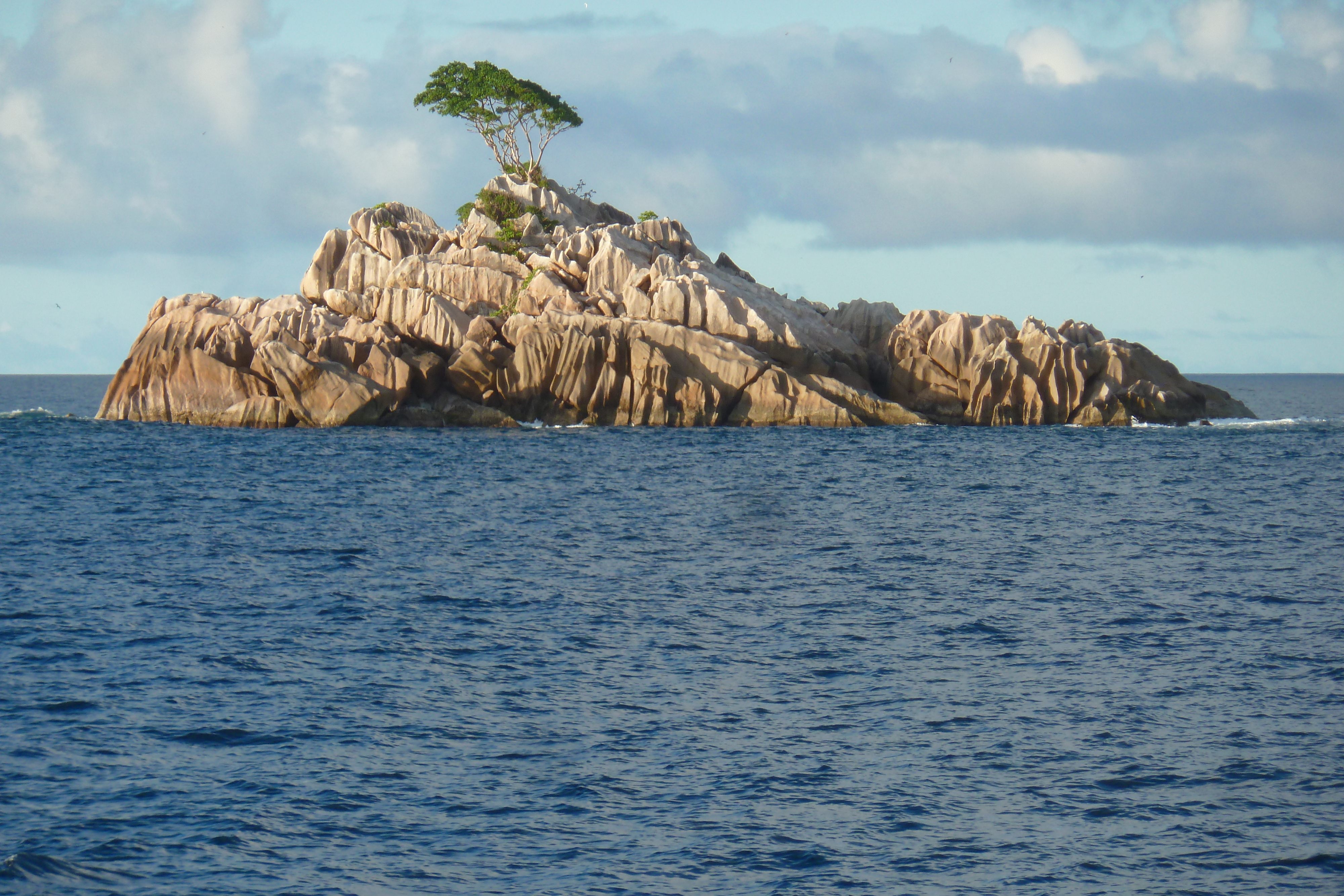 Picture Seychelles Praslin 2011-10 64 - History Praslin