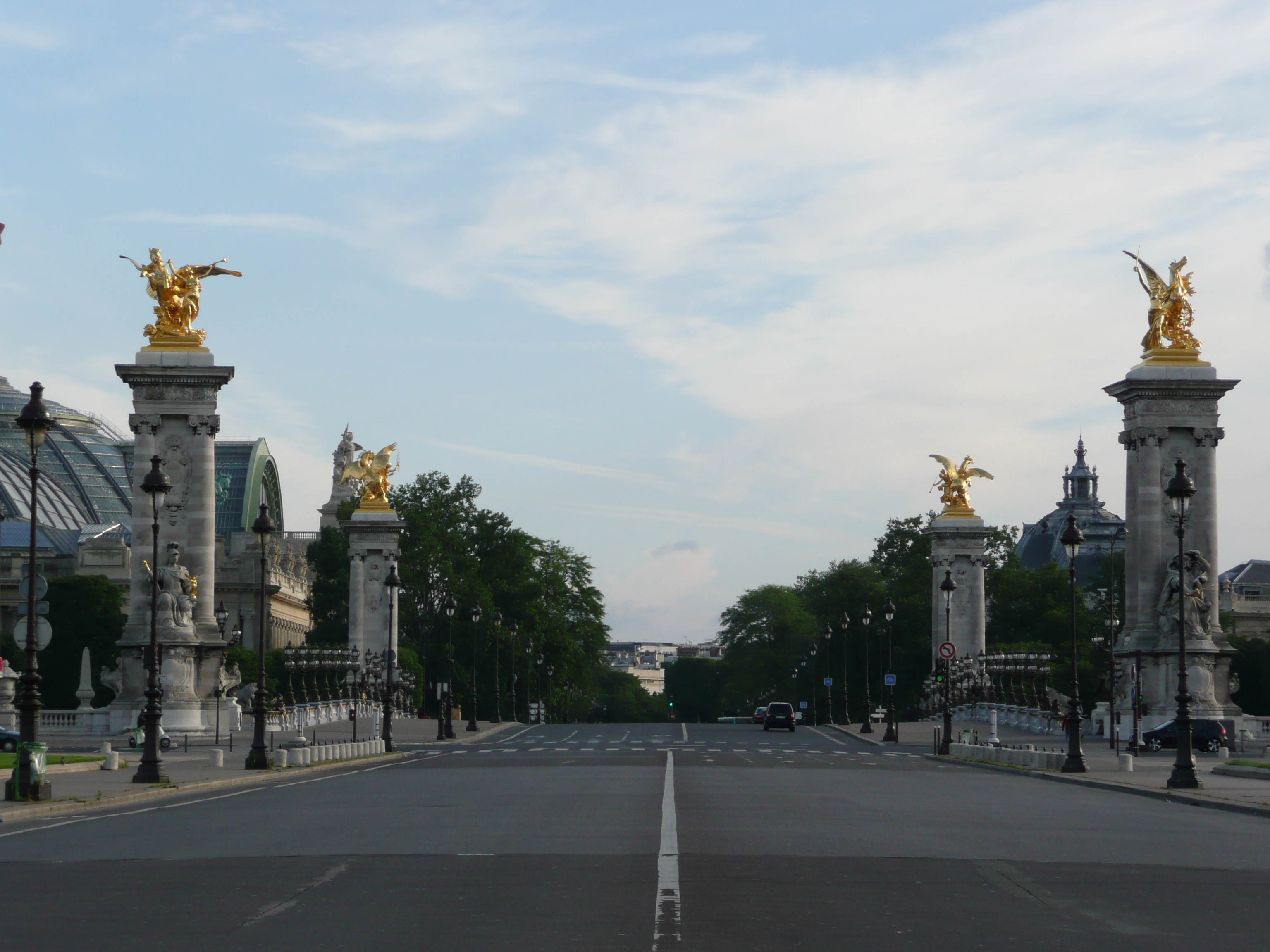 Picture France Paris The Bridges of Paris 2007-06 41 - Tours The Bridges of Paris