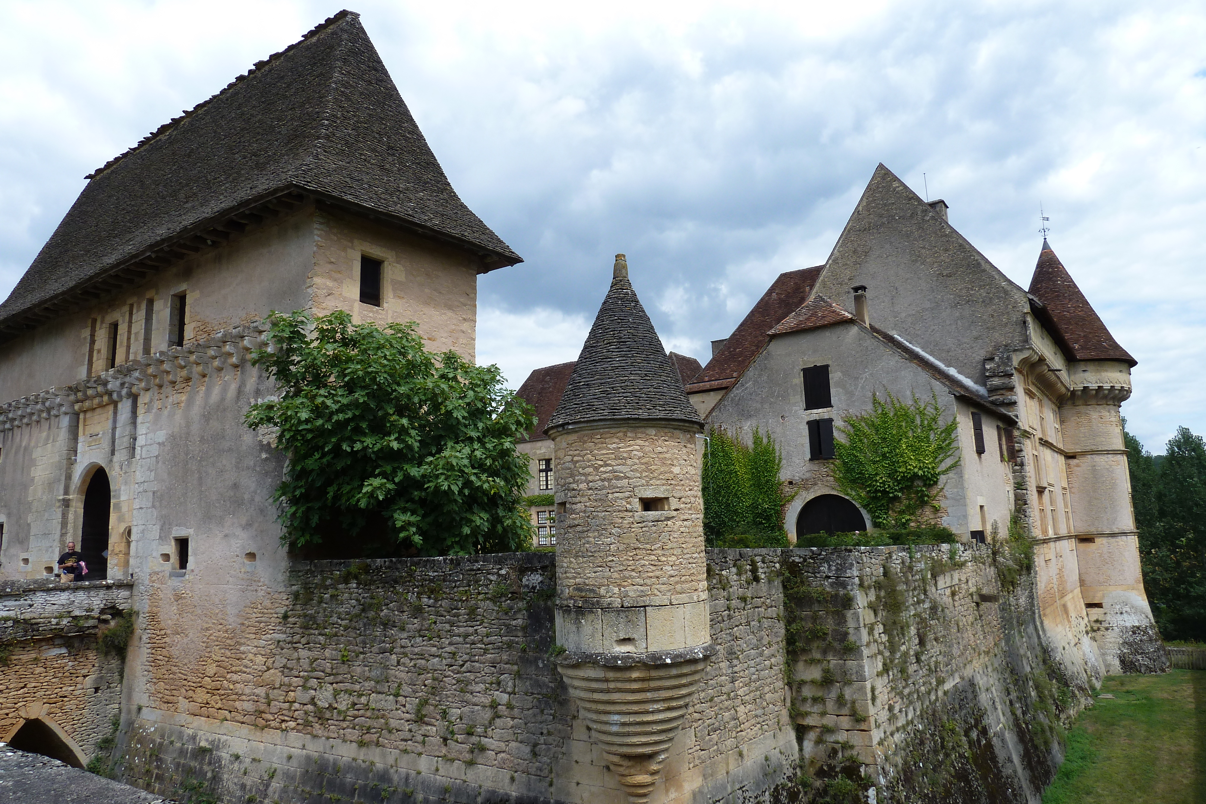 Picture France Losse castle 2010-08 2 - Center Losse castle