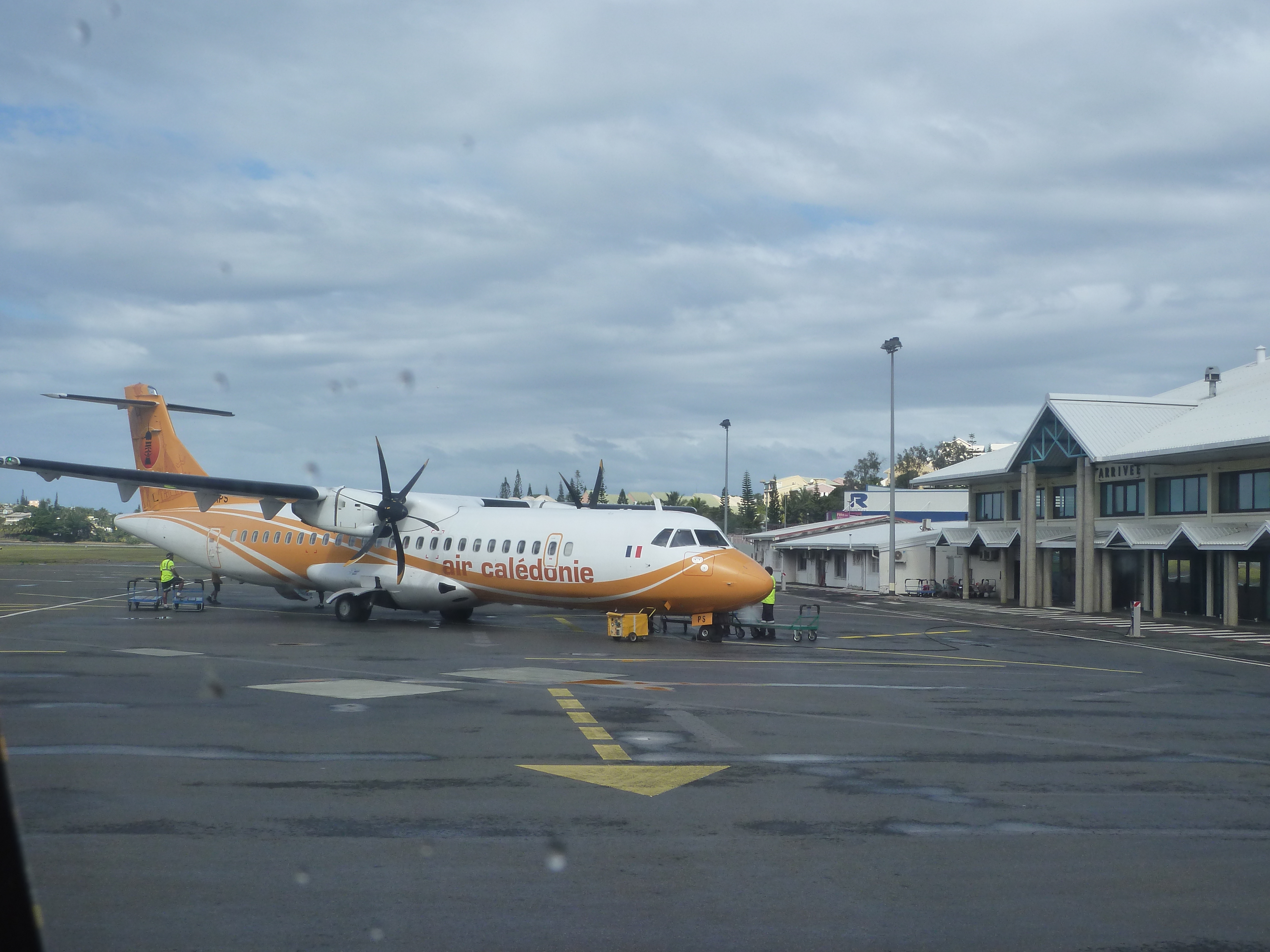 Picture New Caledonia Magenta Airport 2010-05 2 - Around Magenta Airport