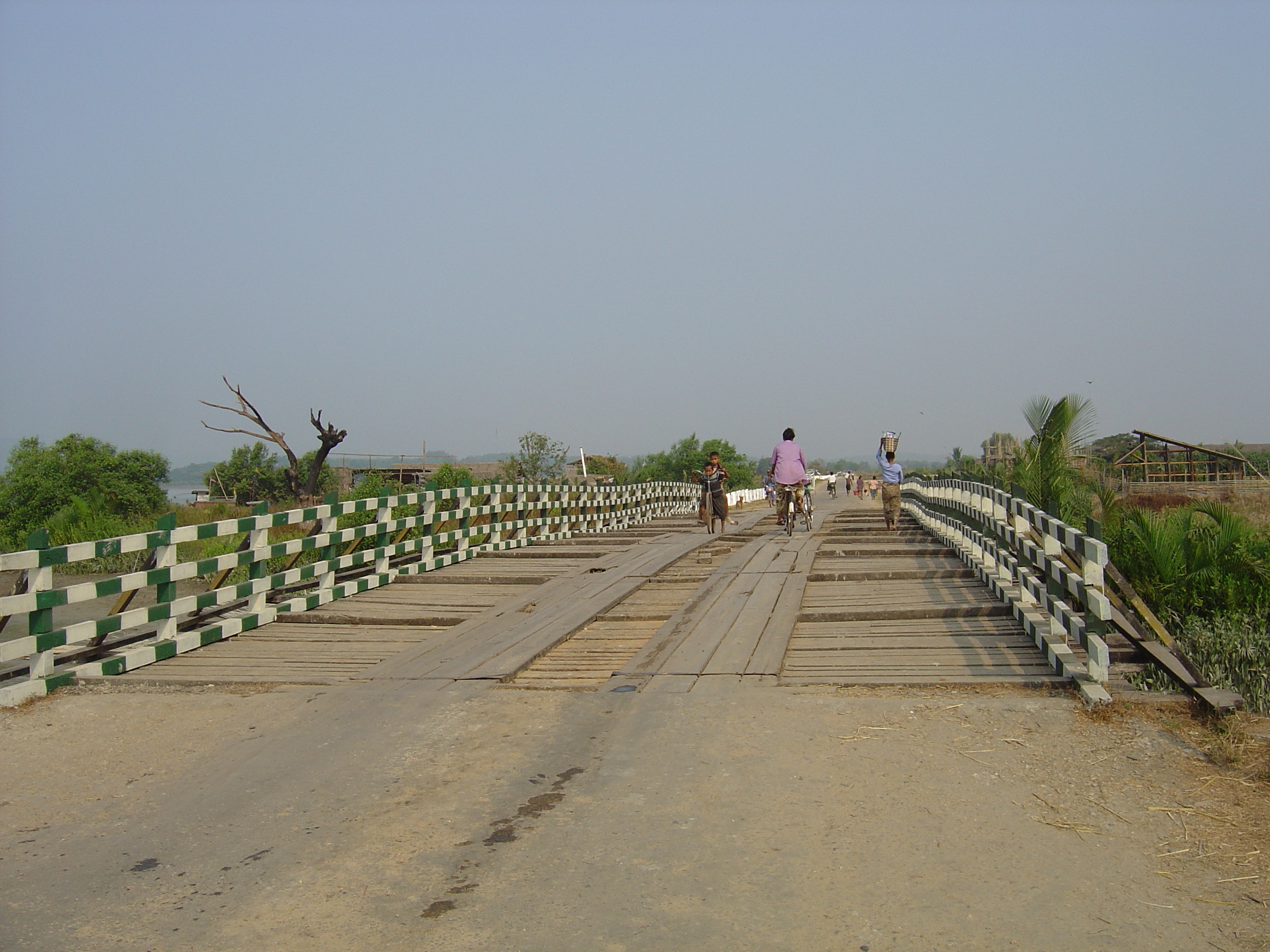 Picture Myanmar Dawei (TAVOY) 2005-01 4 - Journey Dawei (TAVOY)