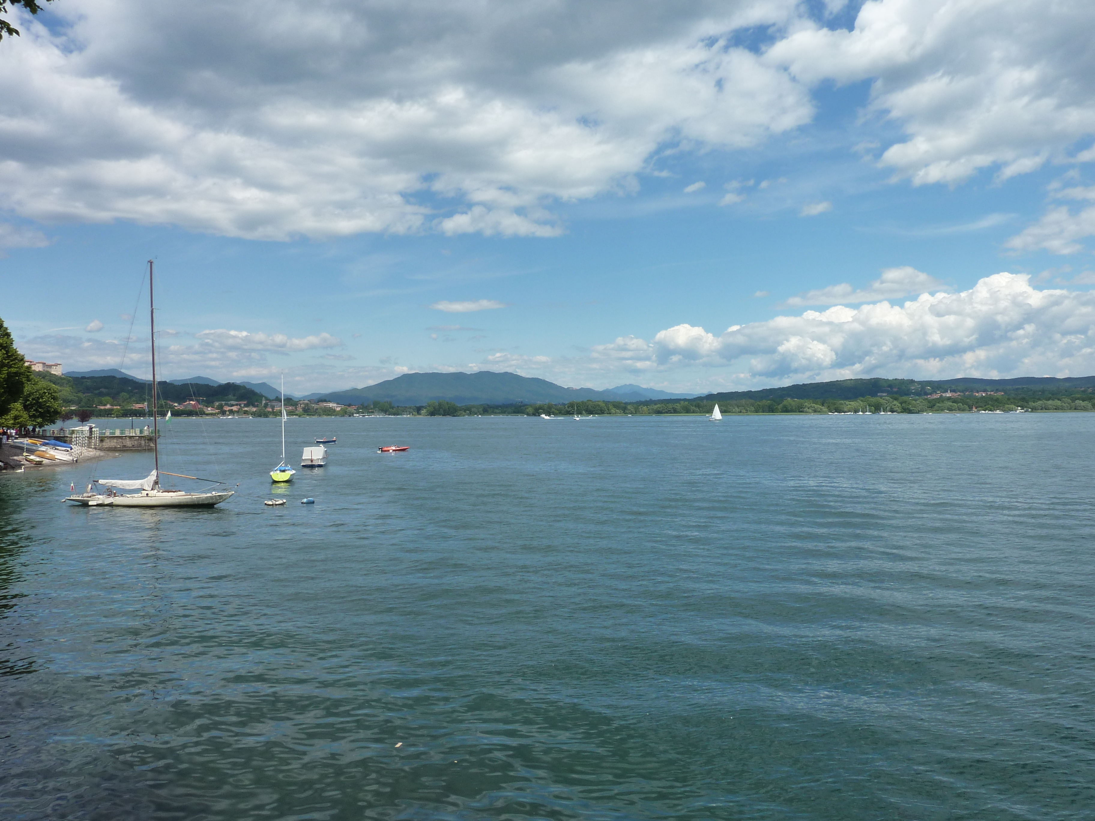 Picture Italy Arona 2009-06 11 - Tours Arona