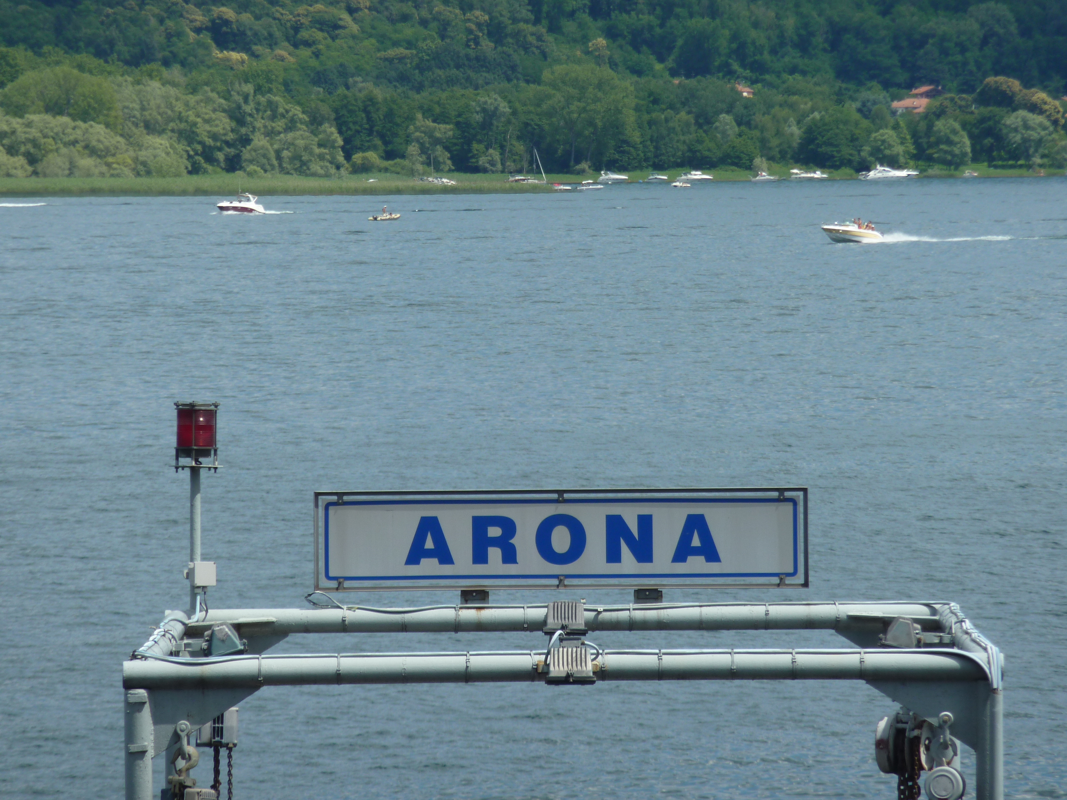 Picture Italy Arona 2009-06 13 - Recreation Arona