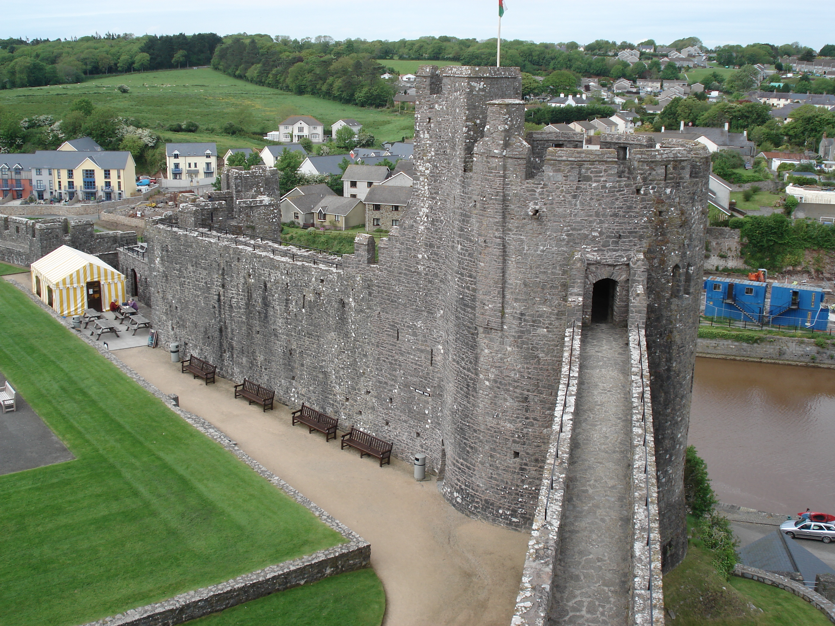 Picture United Kingdom Pembrokeshire Pembroke Castle 2006-05 29 - Around Castle