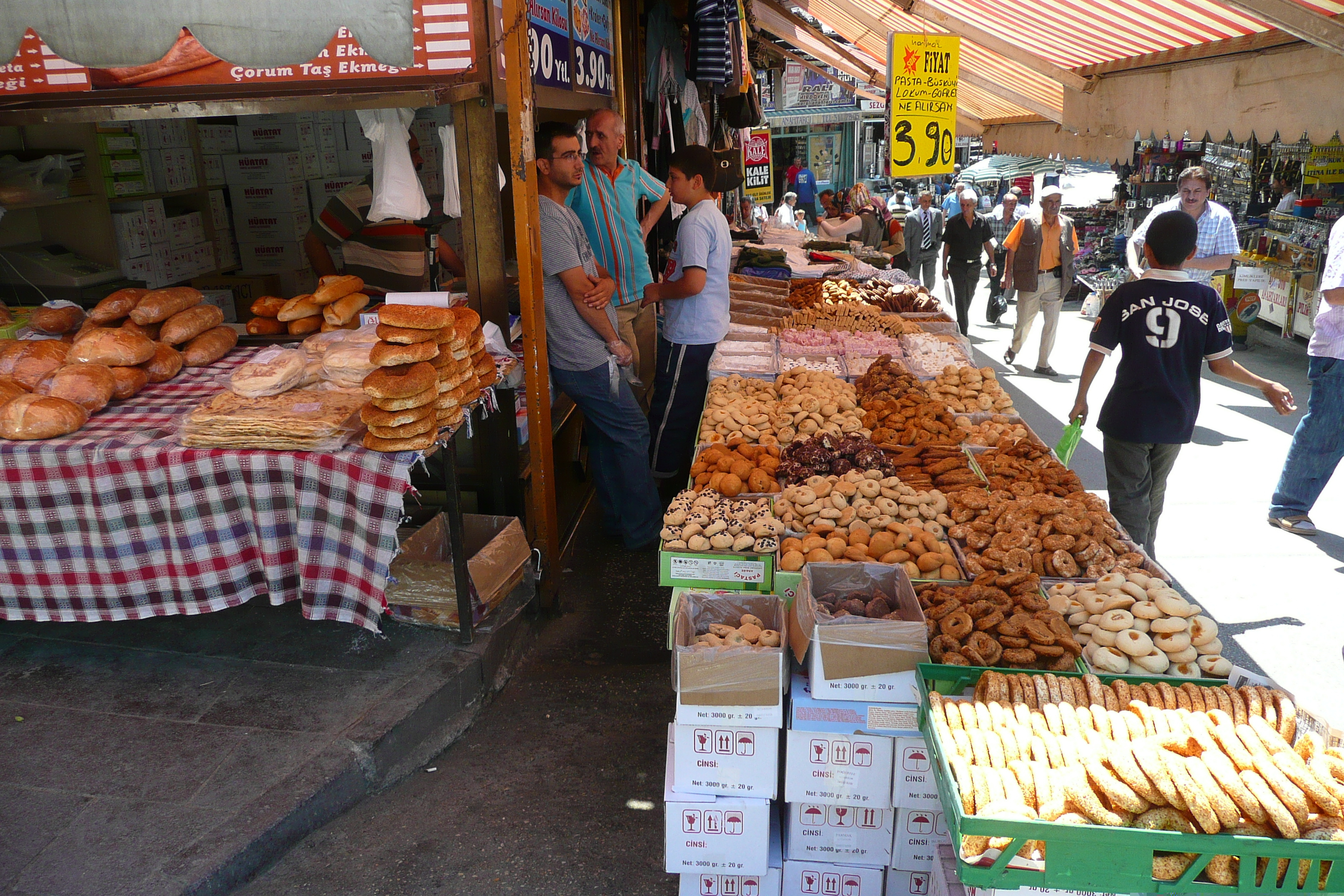 Picture Turkey Ankara Ankara bazar 2008-07 28 - History Ankara bazar