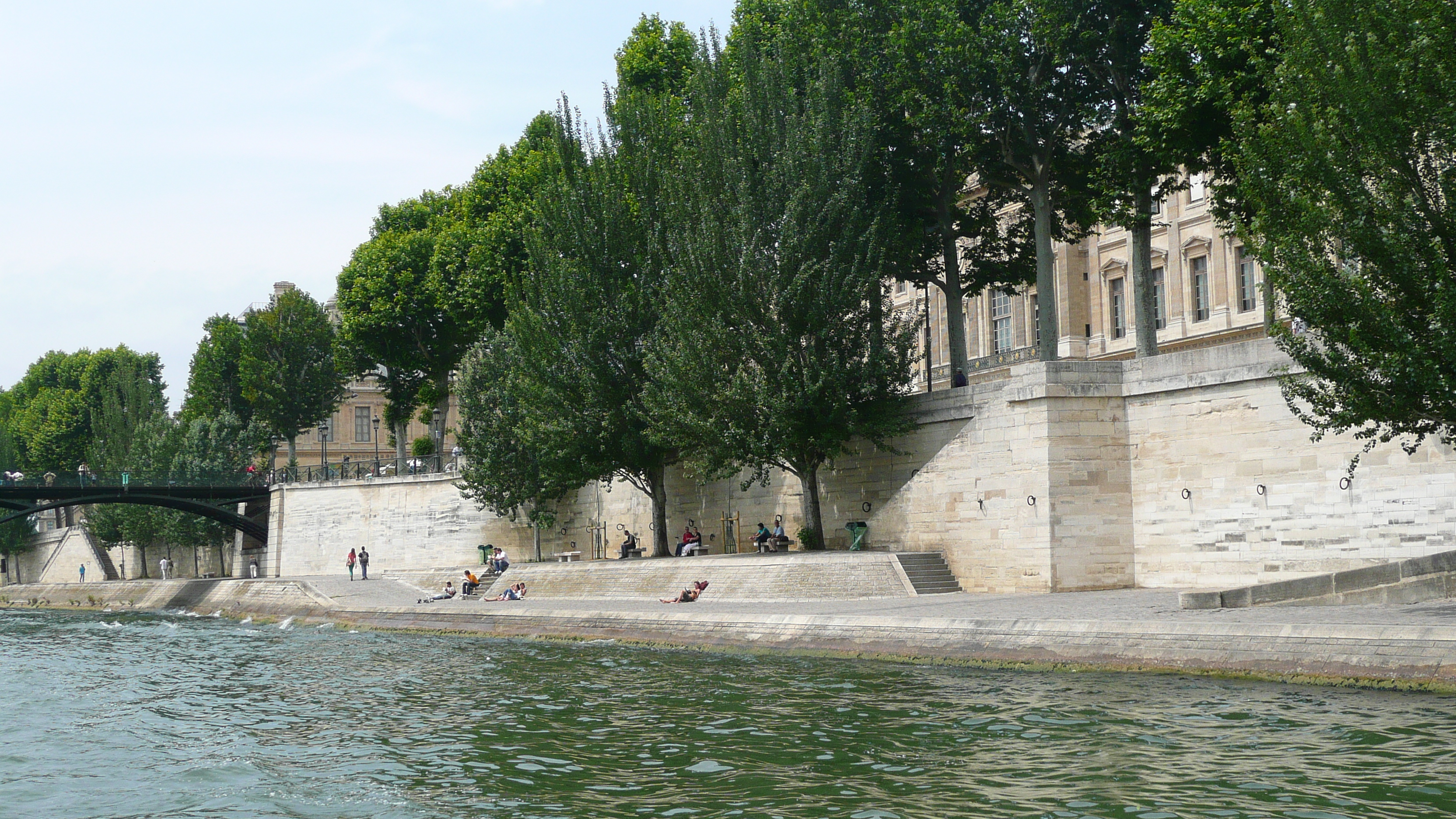 Picture France Paris Seine river 2007-06 70 - Tours Seine river