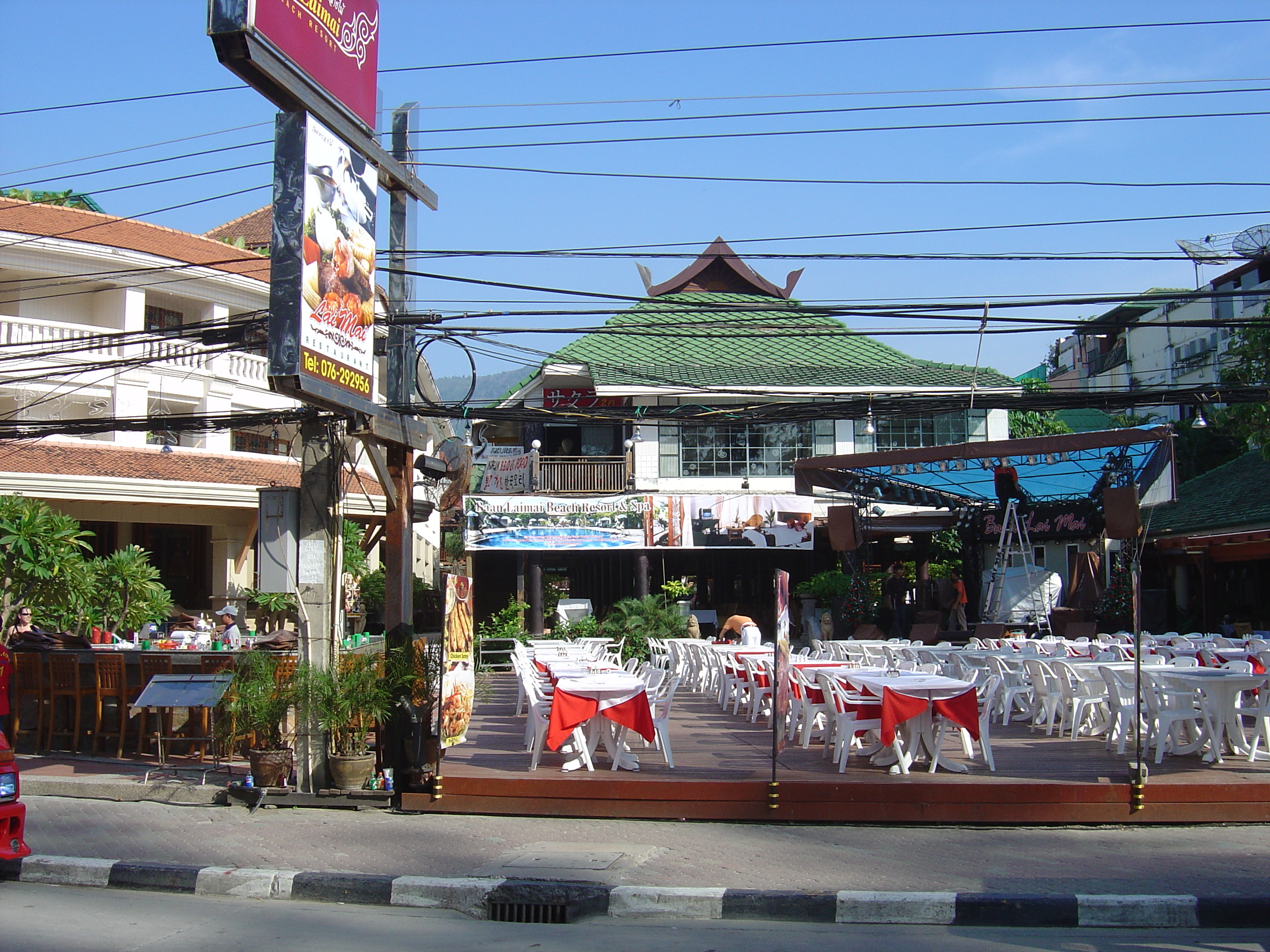 Picture Thailand Phuket Patong Beach Road 2005-12 79 - Discovery Beach Road