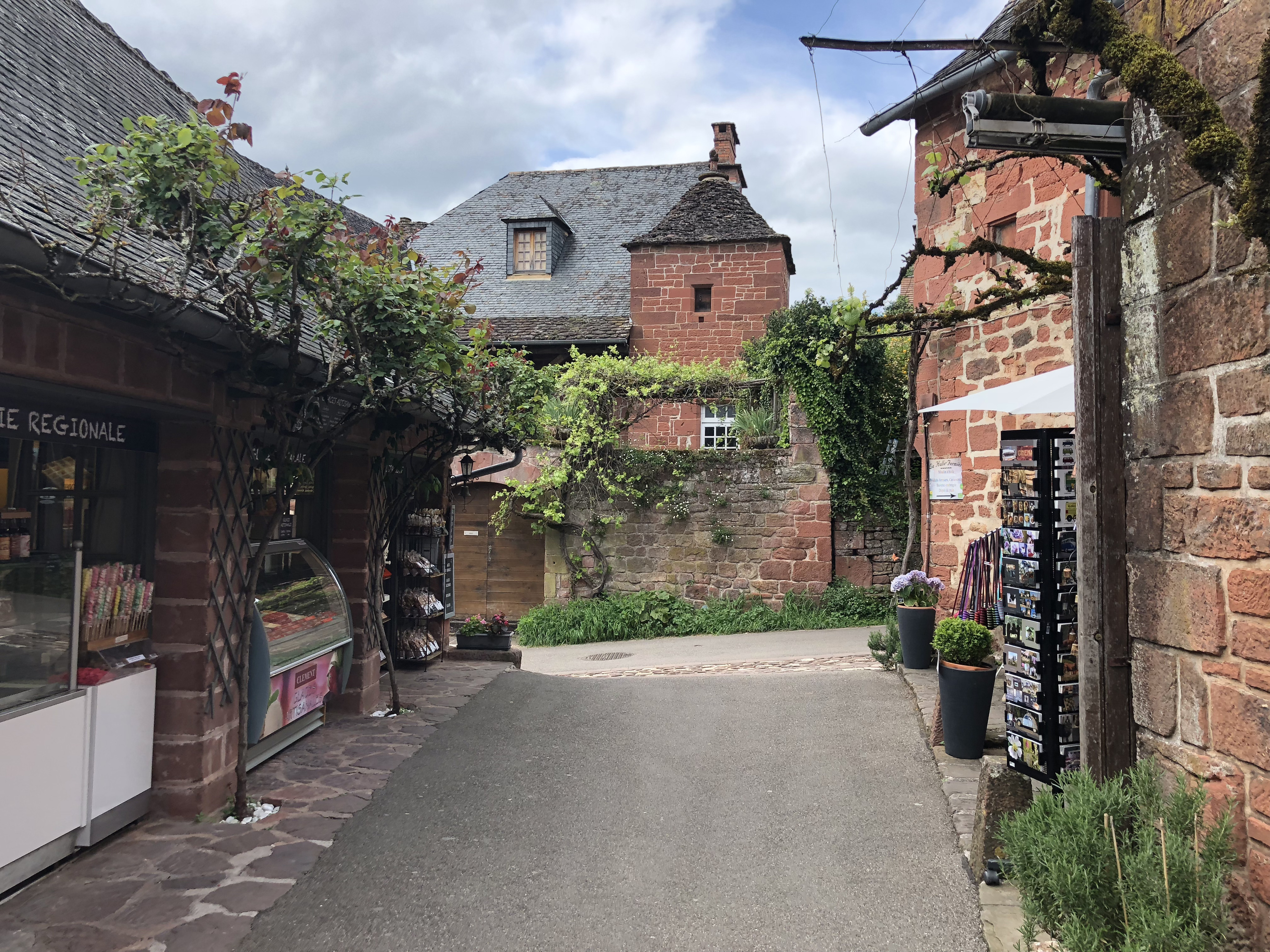 Picture France Collonges la Rouge 2018-04 83 - Center Collonges la Rouge