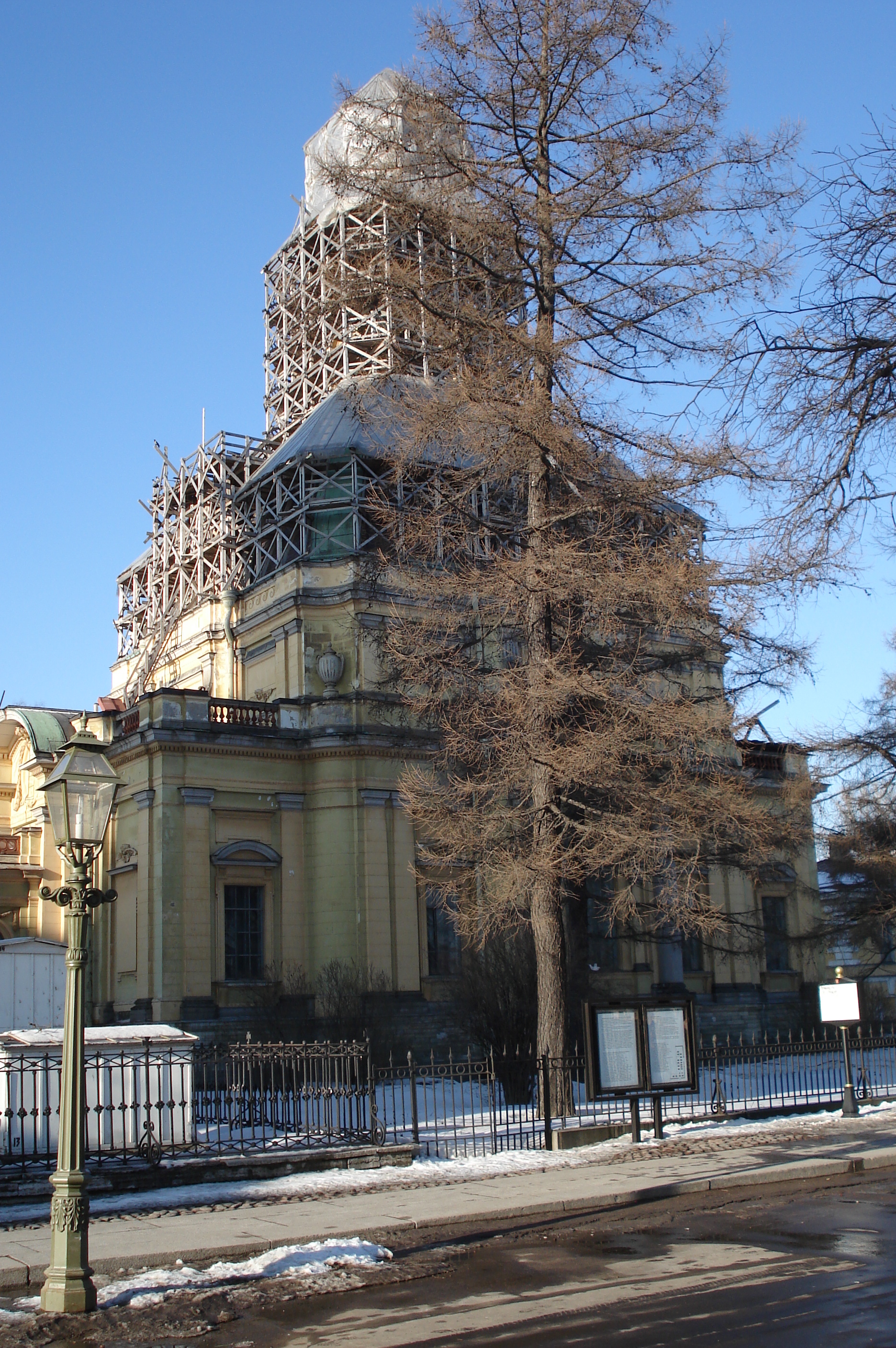 Picture Russia St Petersburg Peter and Paul fortress 2006-03 31 - Tours Peter and Paul fortress