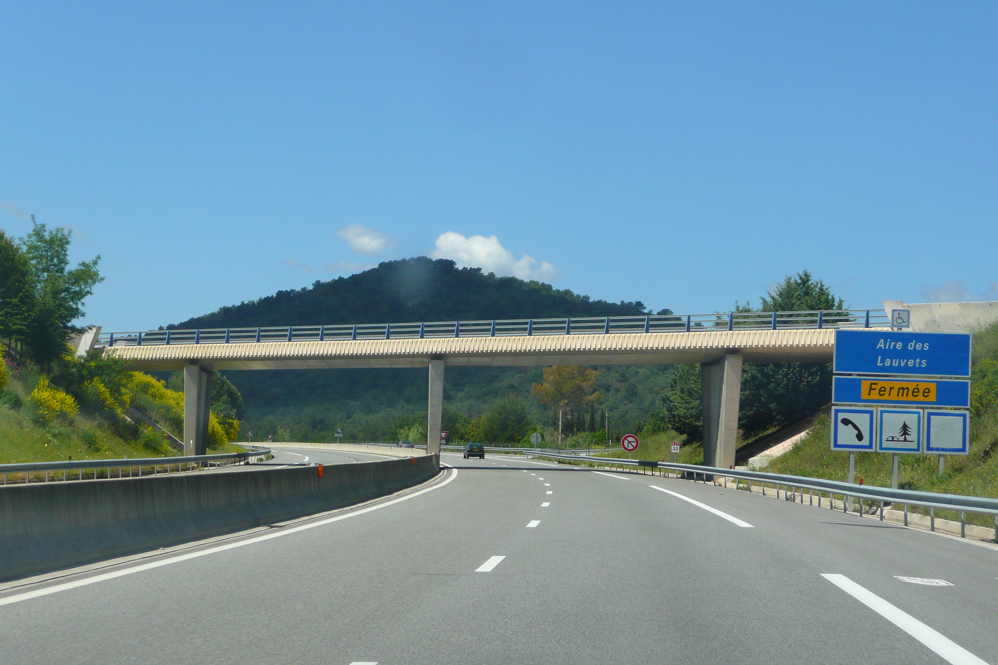 Picture France French Riviera A57 highway 2008-05 12 - Center A57 highway