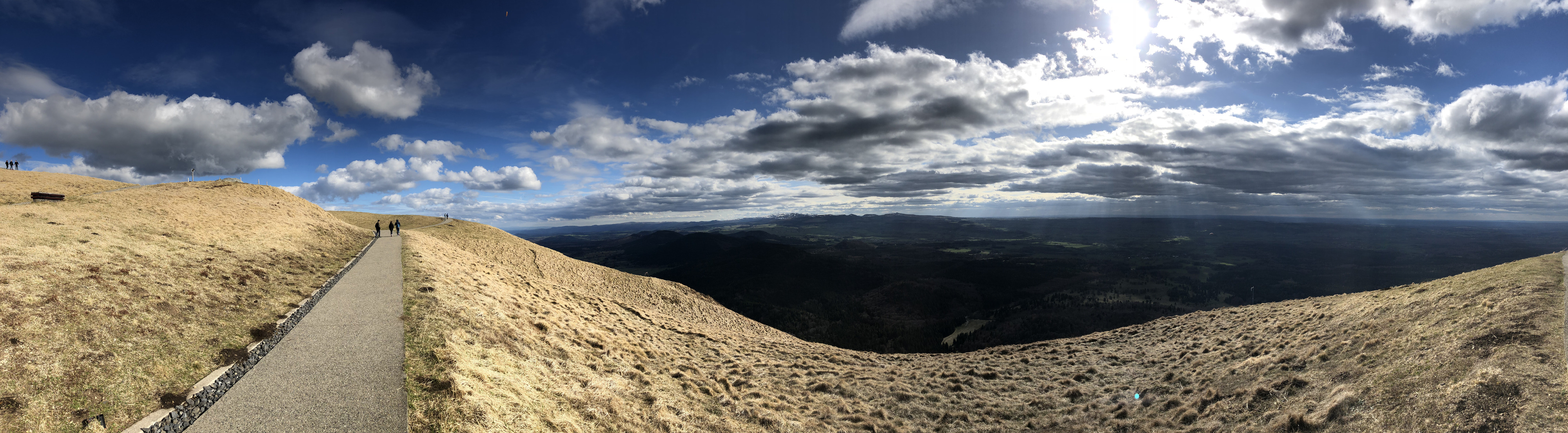 Picture France Le Puy de Dome 2018-04 27 - Around Le Puy de Dome