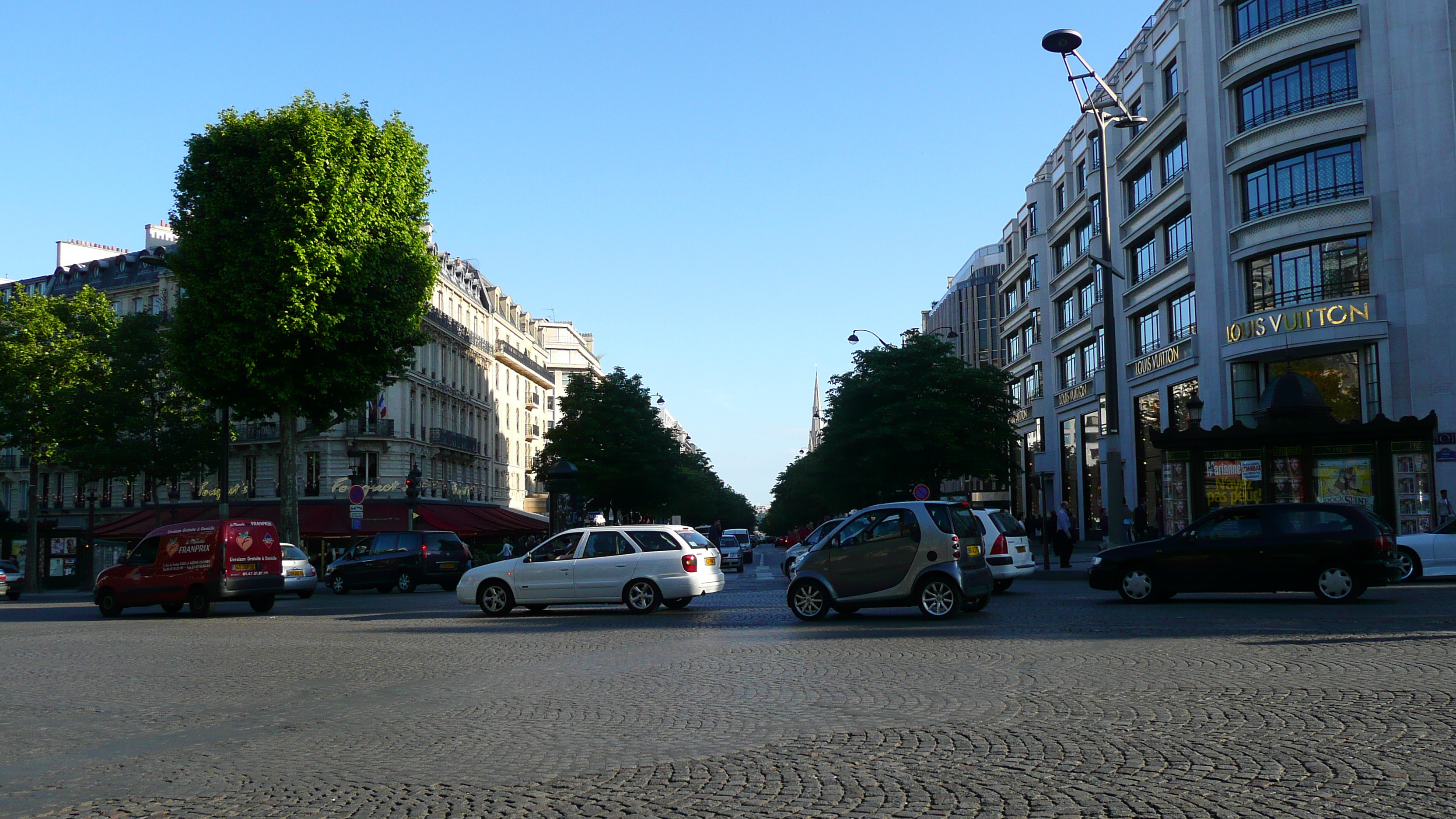 Picture France Paris Champs Elysees 2007-04 132 - Around Champs Elysees