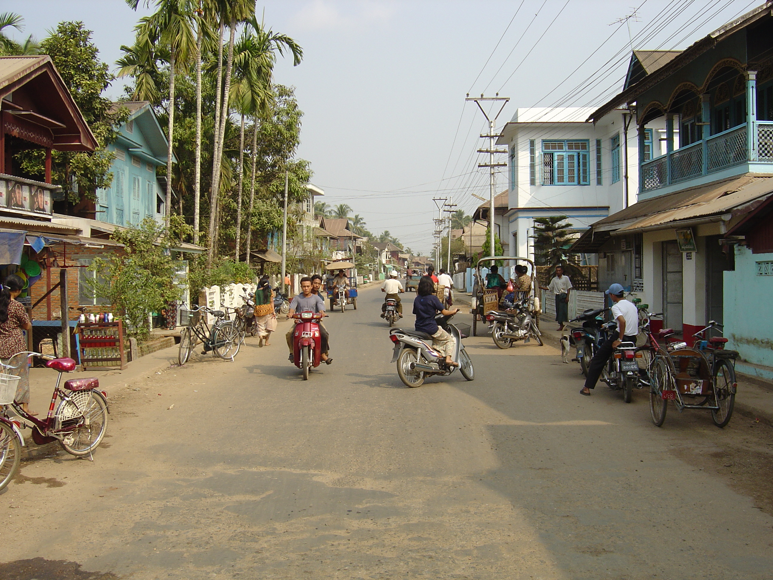 Picture Myanmar Dawei (TAVOY) 2005-01 172 - Tour Dawei (TAVOY)