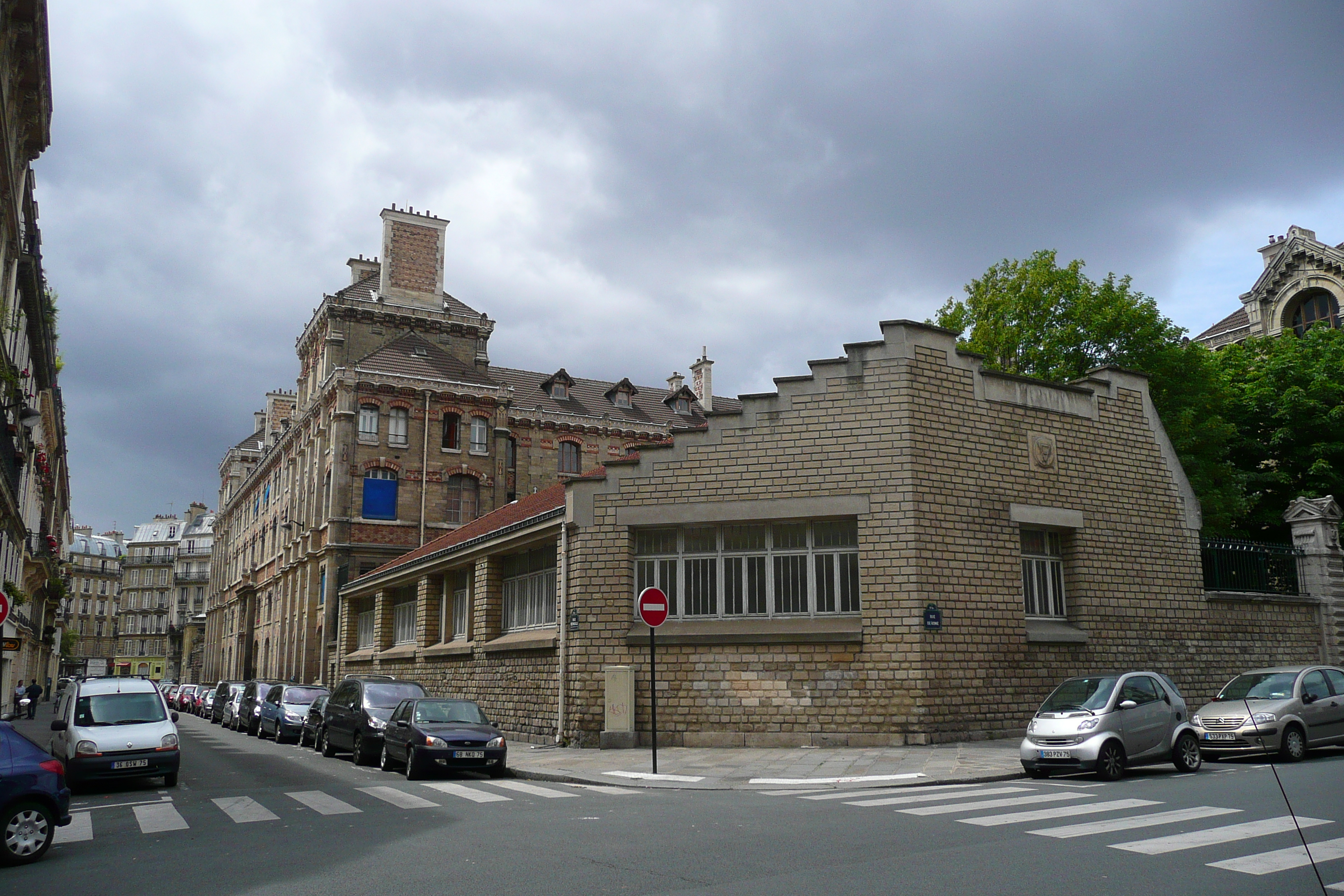 Picture France Paris Rue de Rome 2007-06 94 - Recreation Rue de Rome