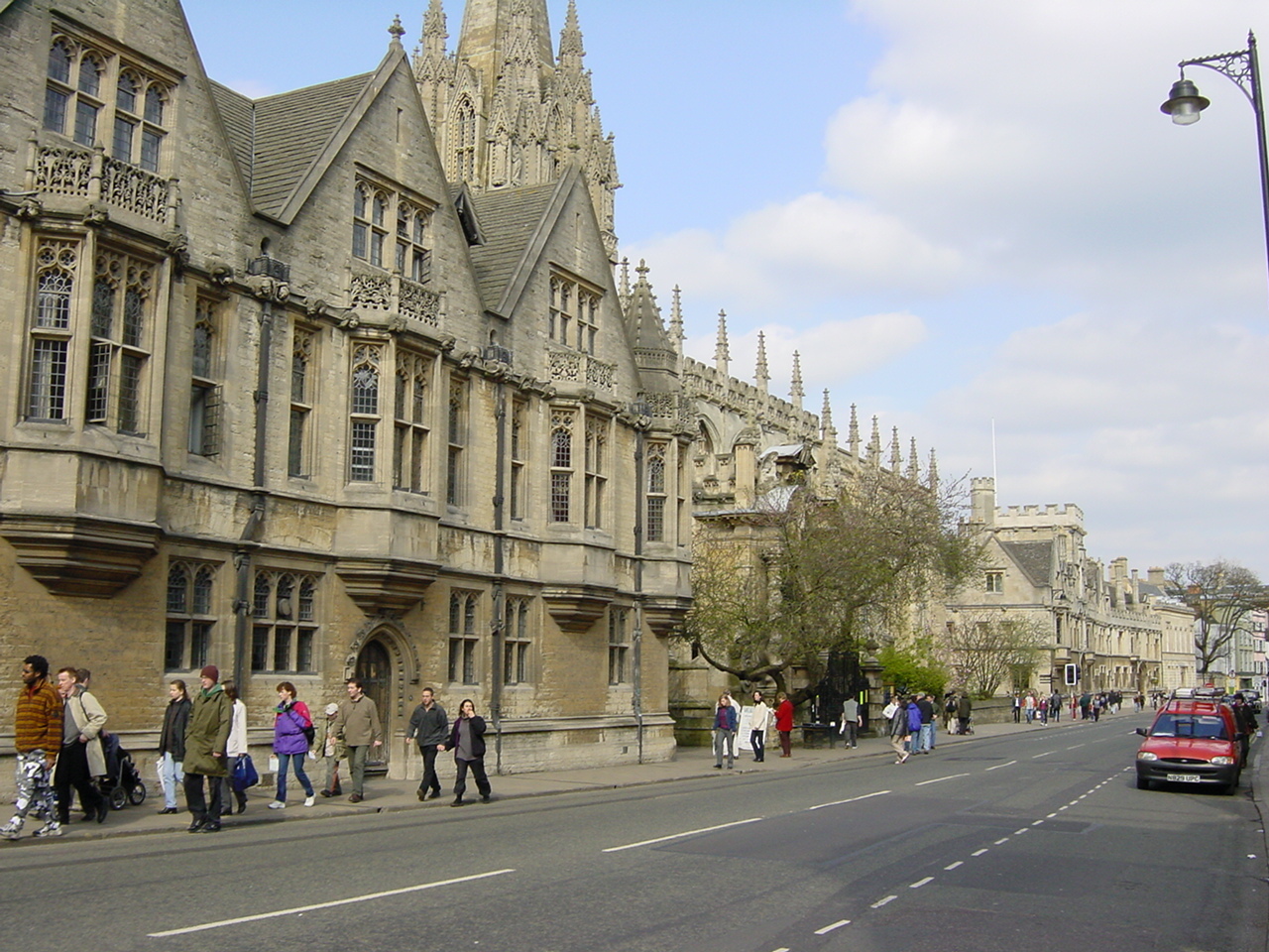 Picture United Kingdom Oxford 2001-04 25 - Tours Oxford