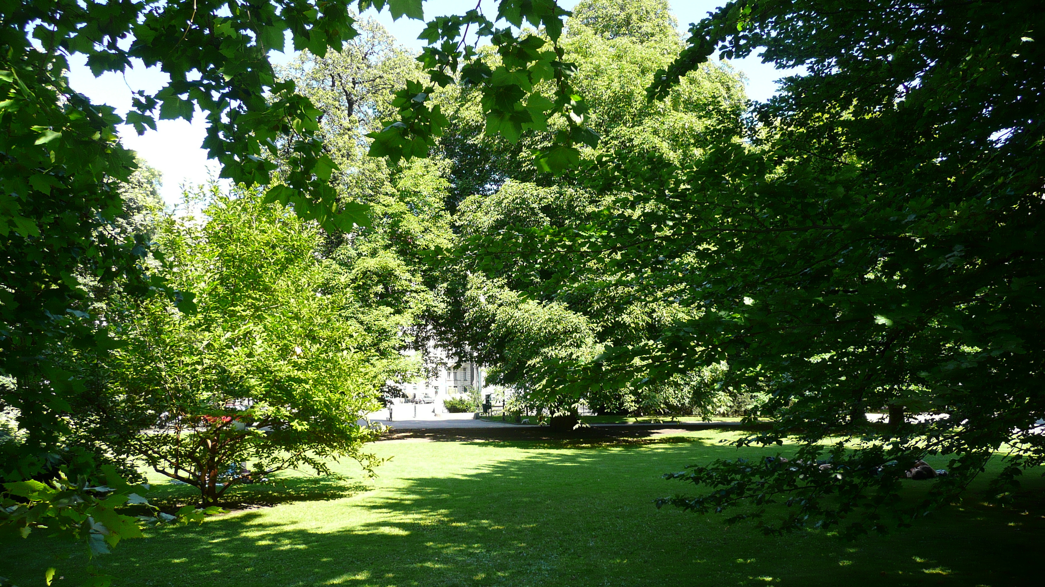 Picture Czech Republic Prague Zofin Garden 2007-07 4 - Center Zofin Garden