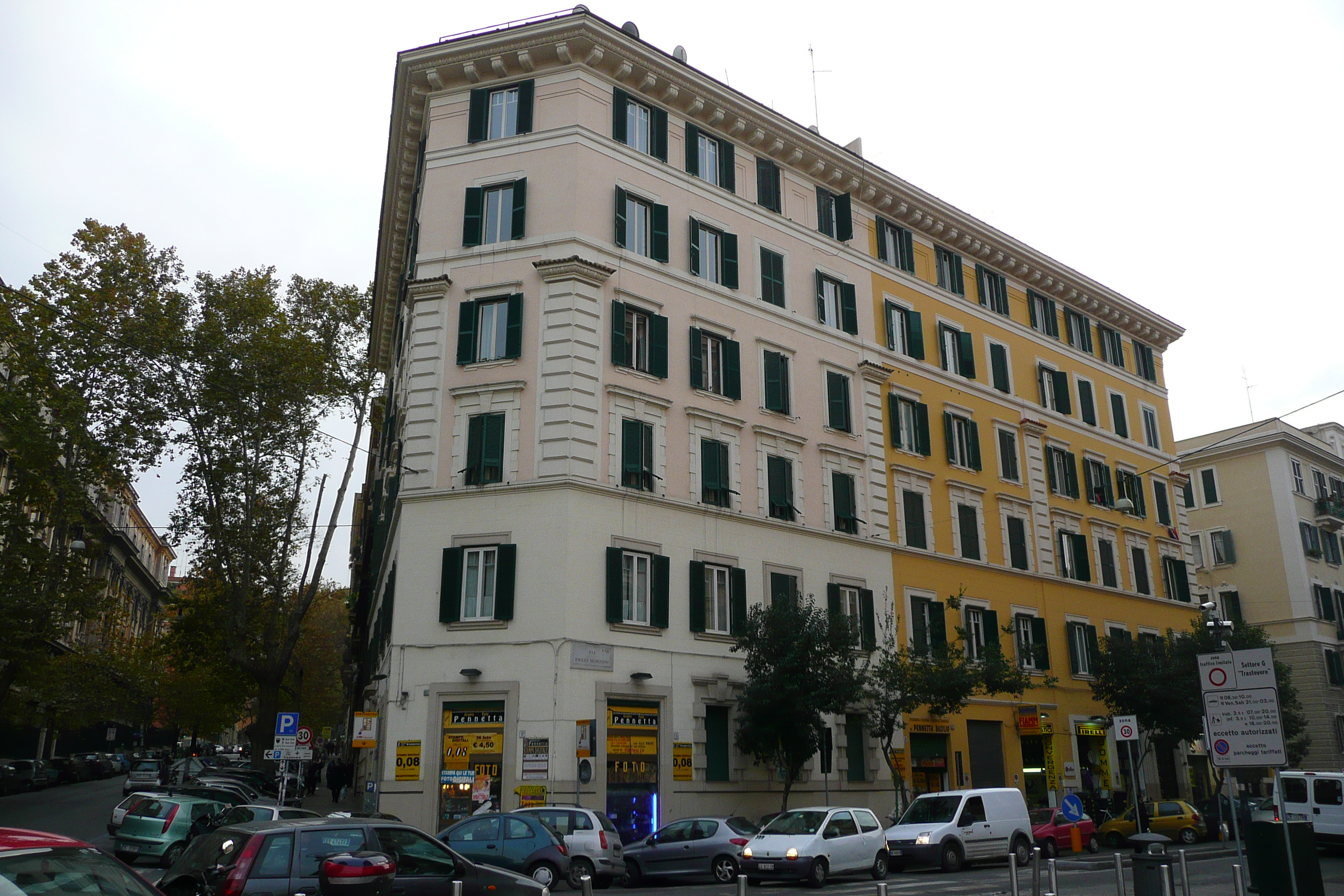 Picture Italy Rome Trastevere 2007-11 25 - Center Trastevere