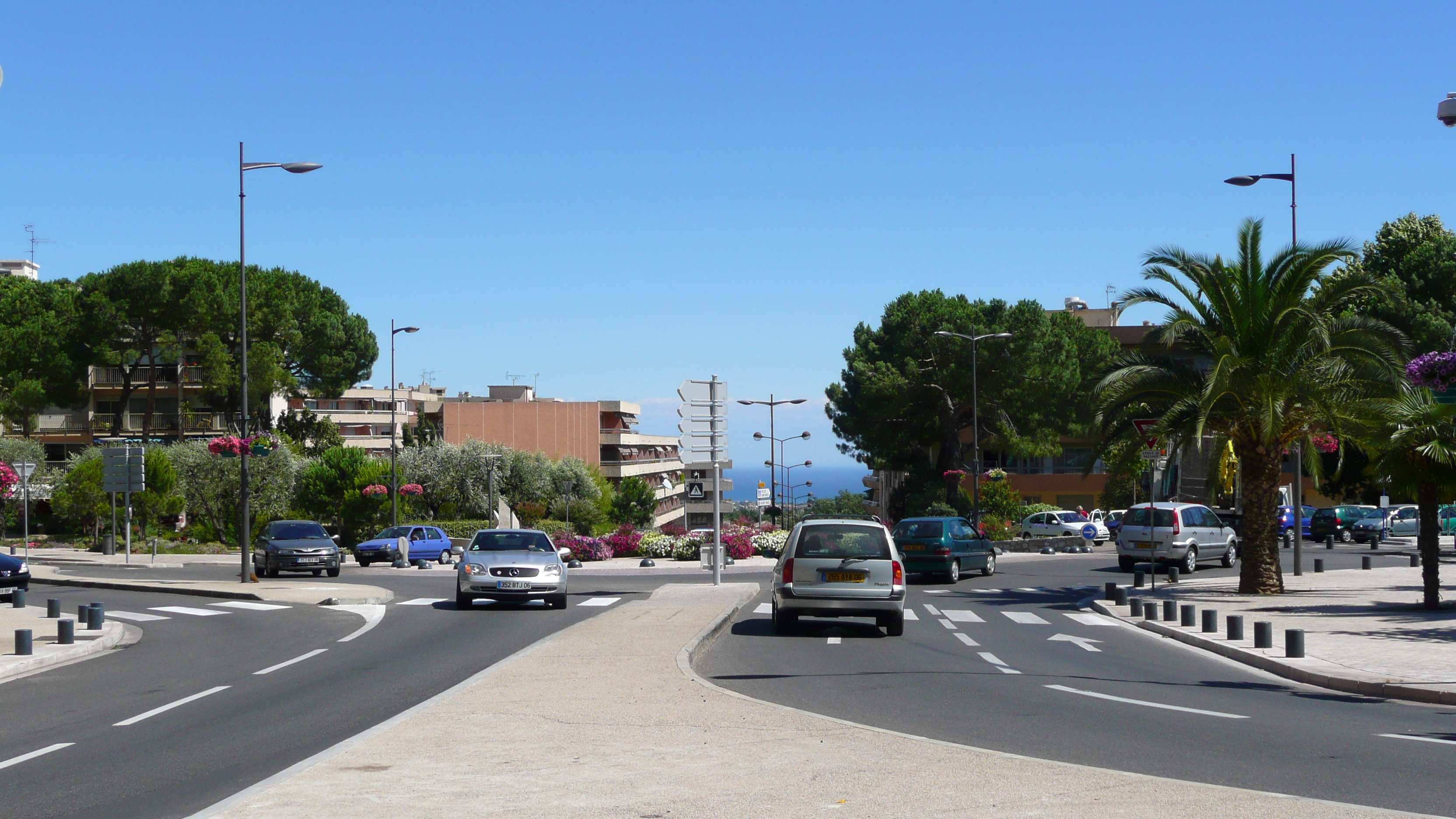 Picture France Vence Vence West 2007-07 62 - Tour Vence West