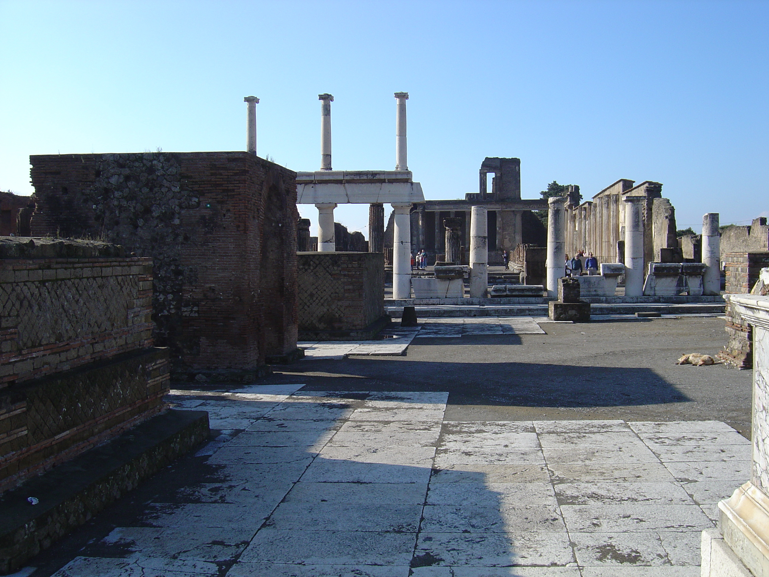 Picture Italy Pompei 2004-11 15 - Tours Pompei