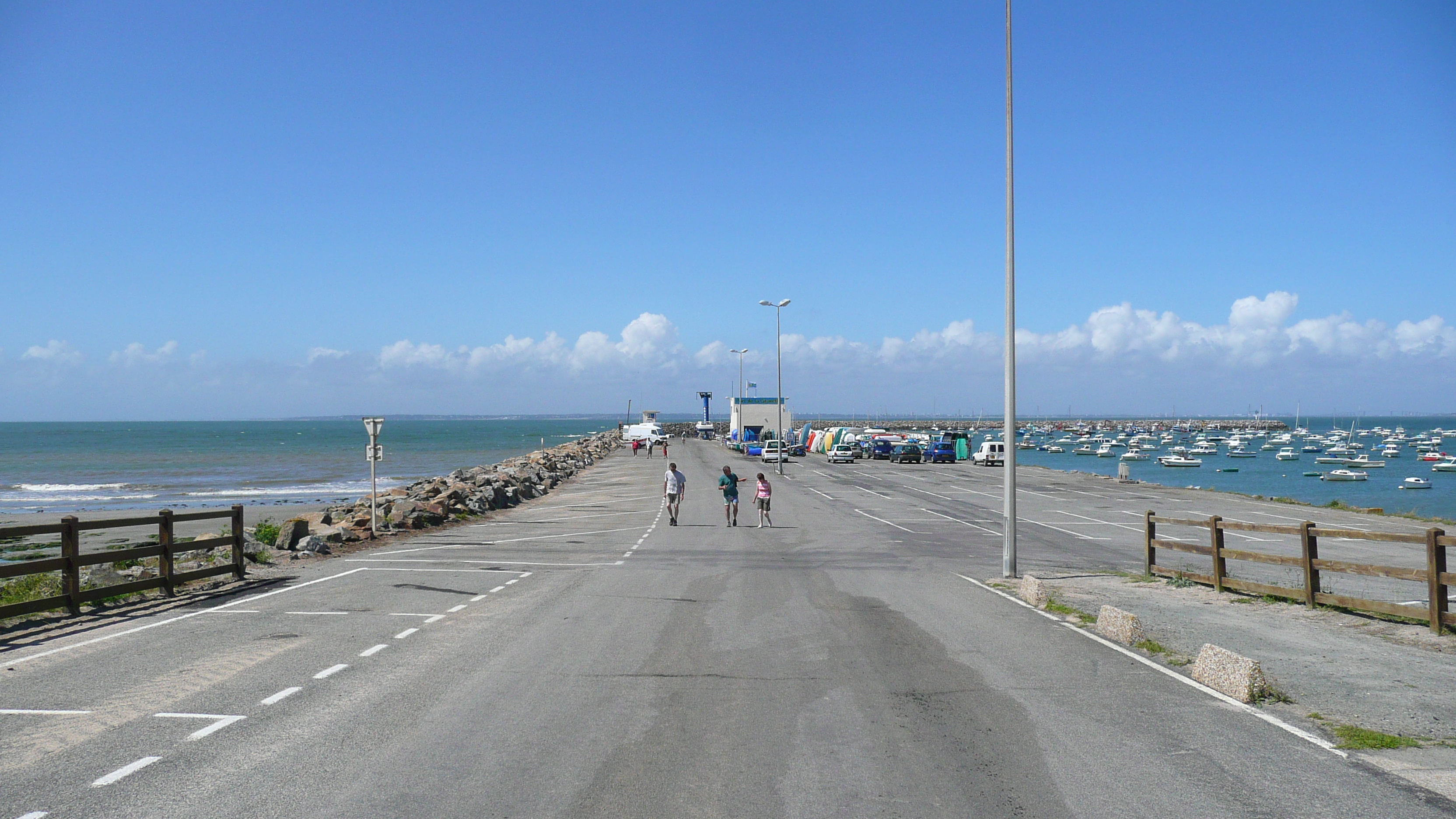 Picture France La Plaine sur mer Port de la gravette 2007-07 26 - Tour Port de la gravette