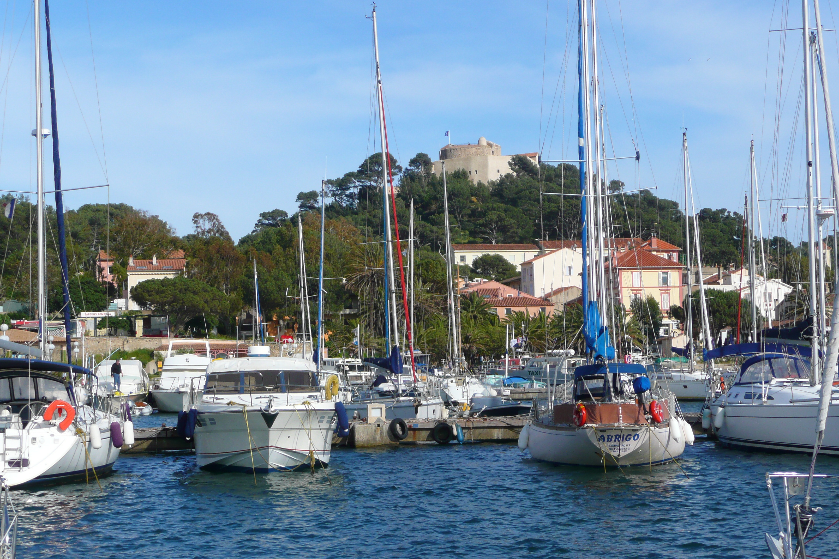 Picture France Porquerolles Island Porquerolles harbour 2008-05 26 - Tours Porquerolles harbour