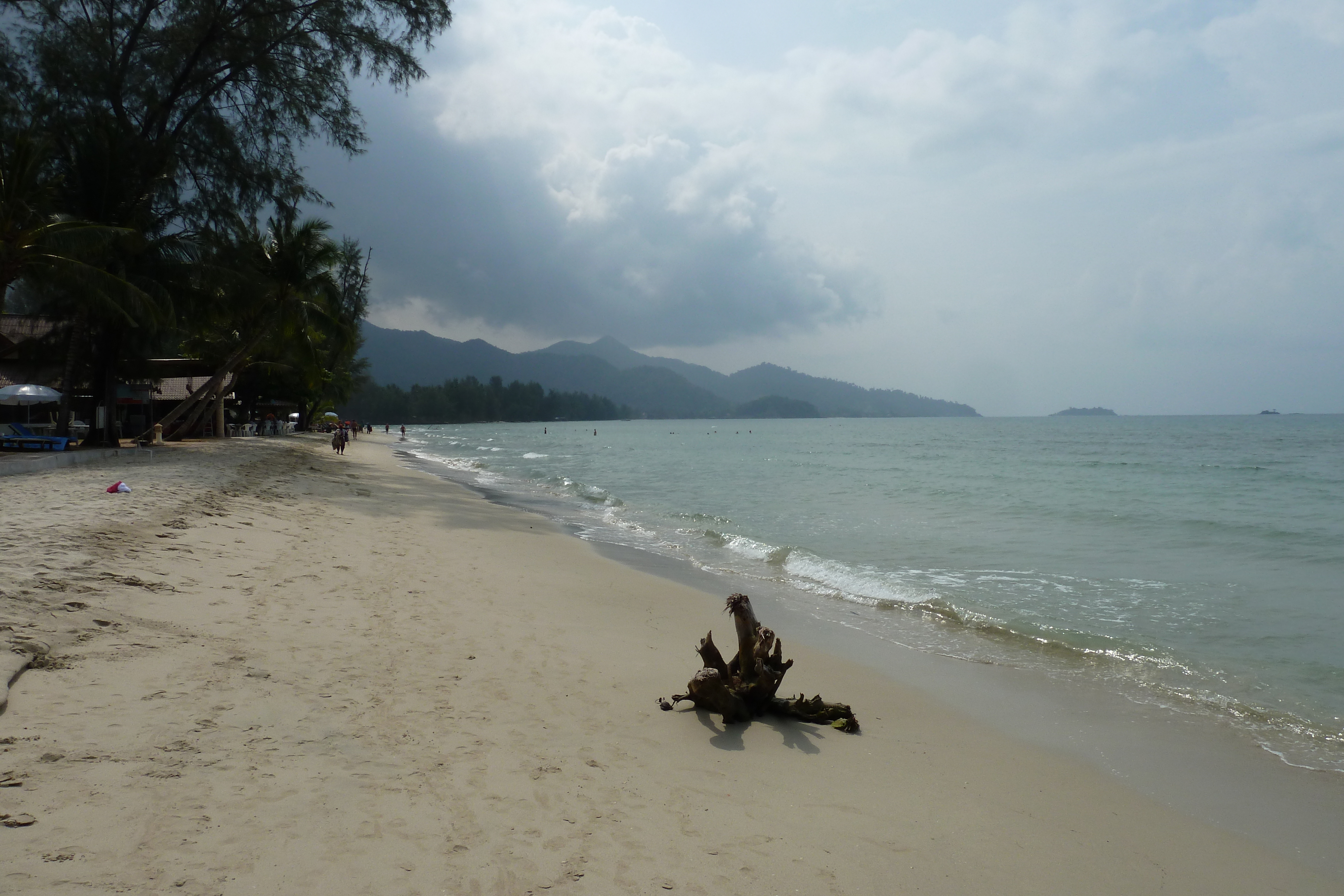 Picture Thailand Ko Chang Klong Prao beach 2011-02 42 - Center Klong Prao beach